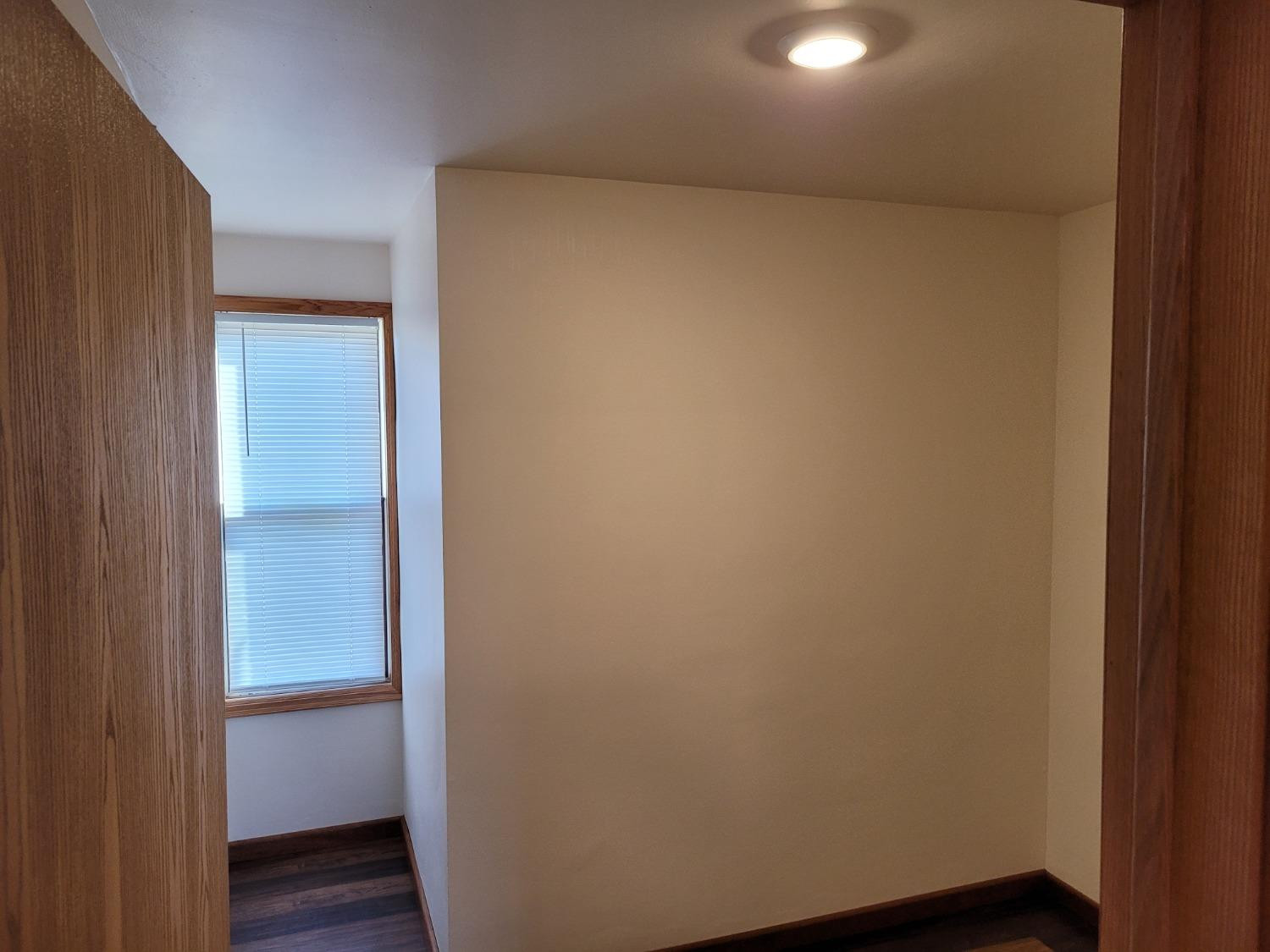 515 W 10th Street