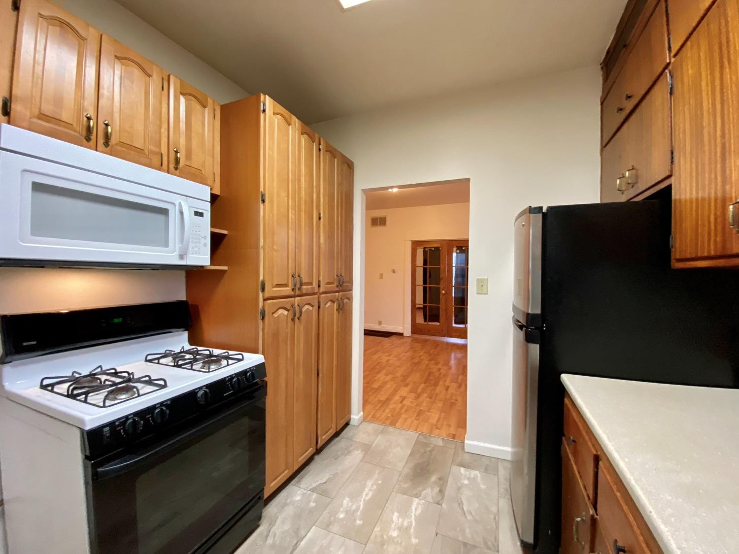 1010-1012 Cedar Street