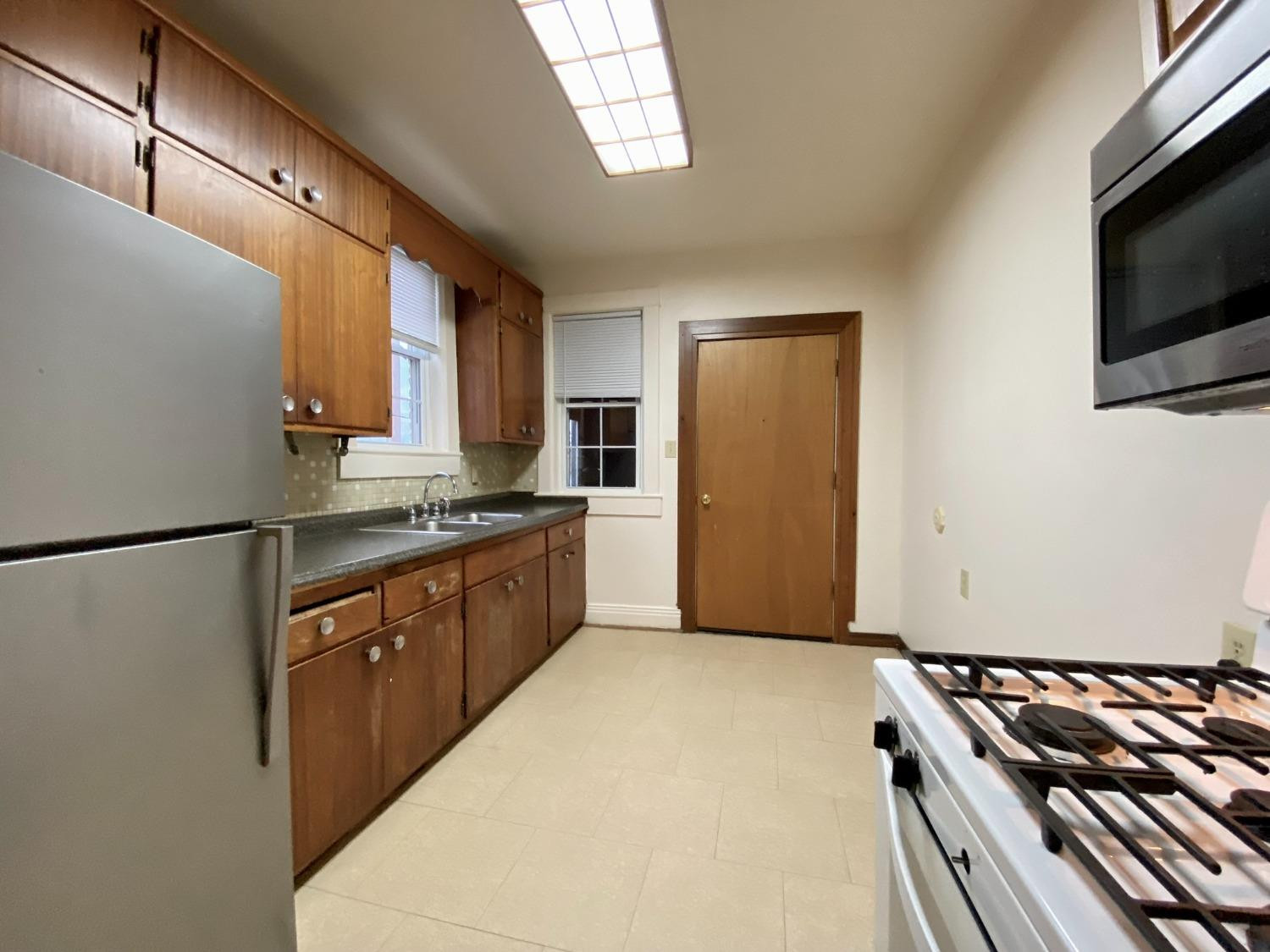 1010-1012 Cedar Street