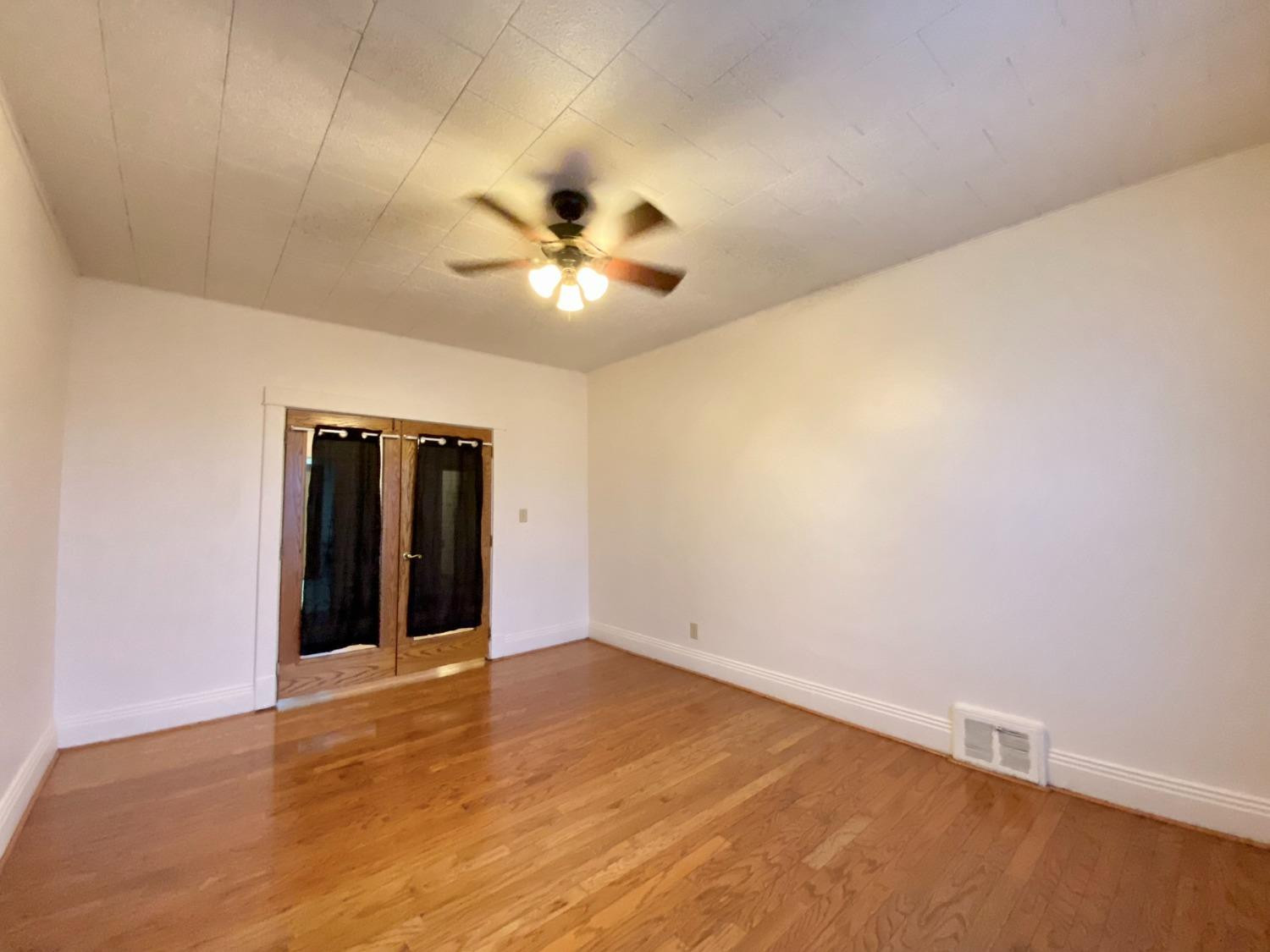 1010-1012 Cedar Street