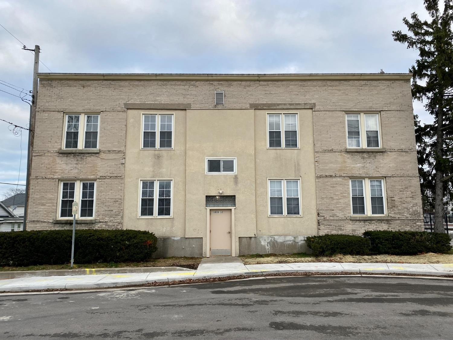 1010-1012 Cedar Street