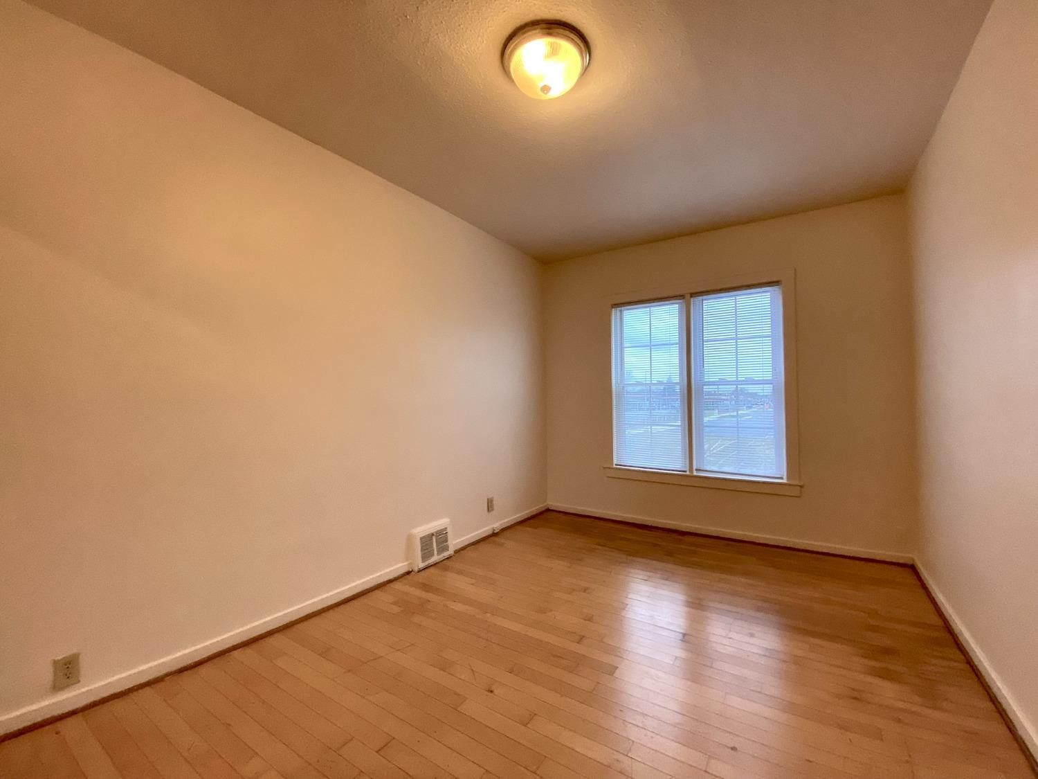 1010-1012 Cedar Street