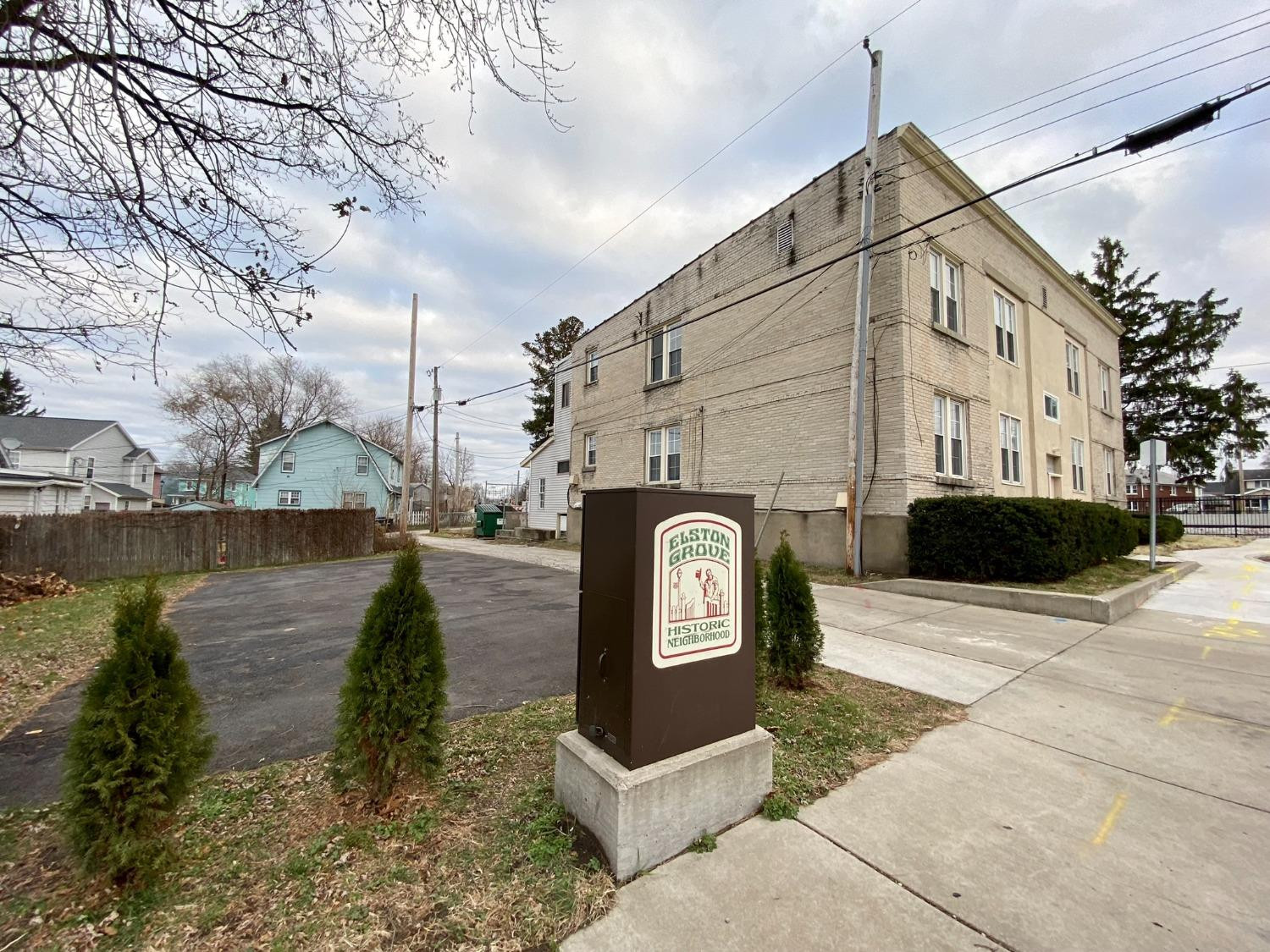 1010-1012 Cedar Street