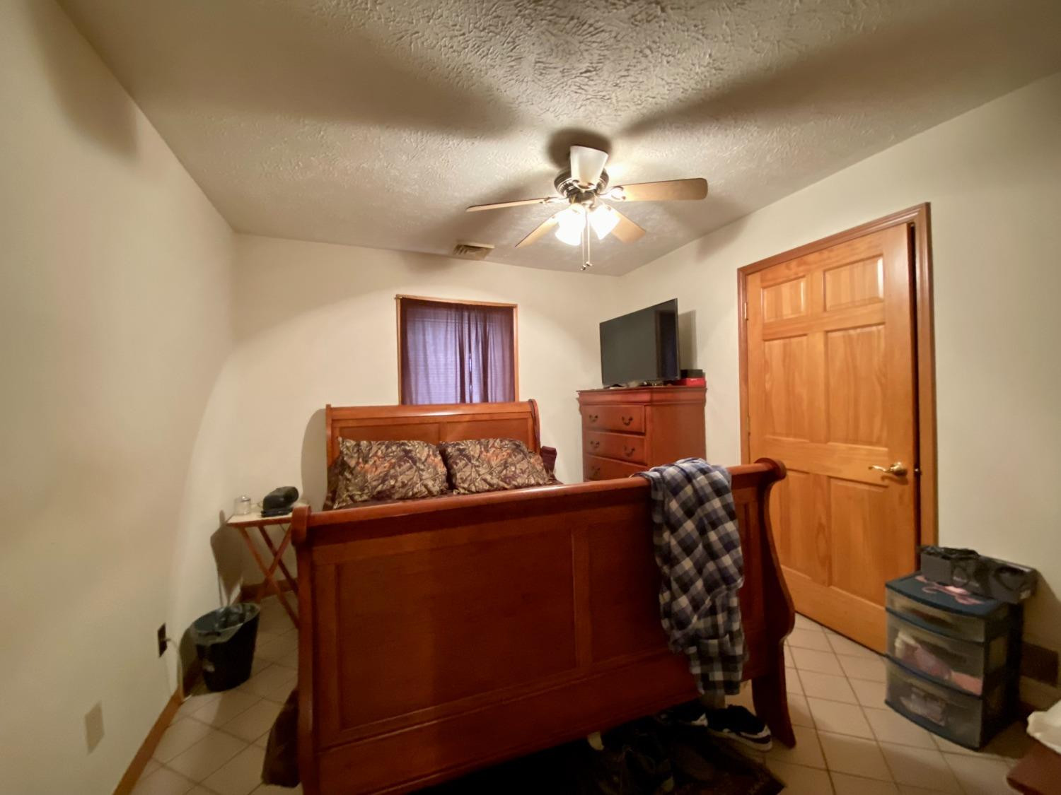613-615 Carlon Court