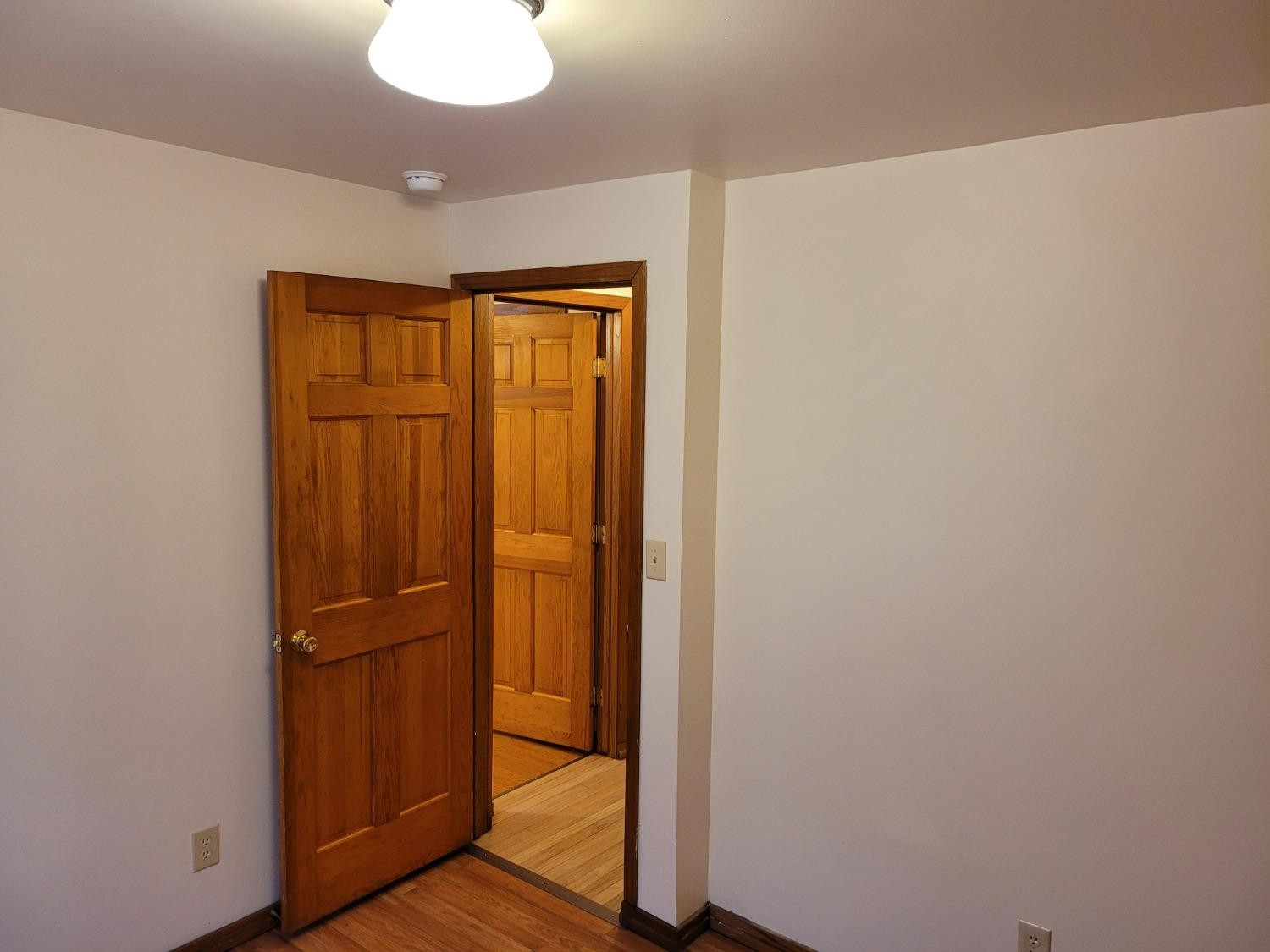 413 E 10th Street