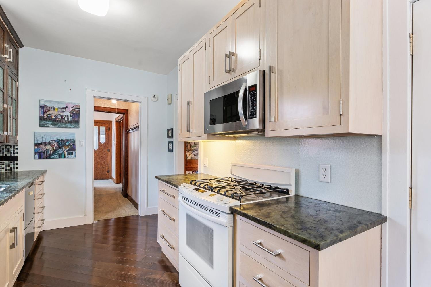 155 Institute Street