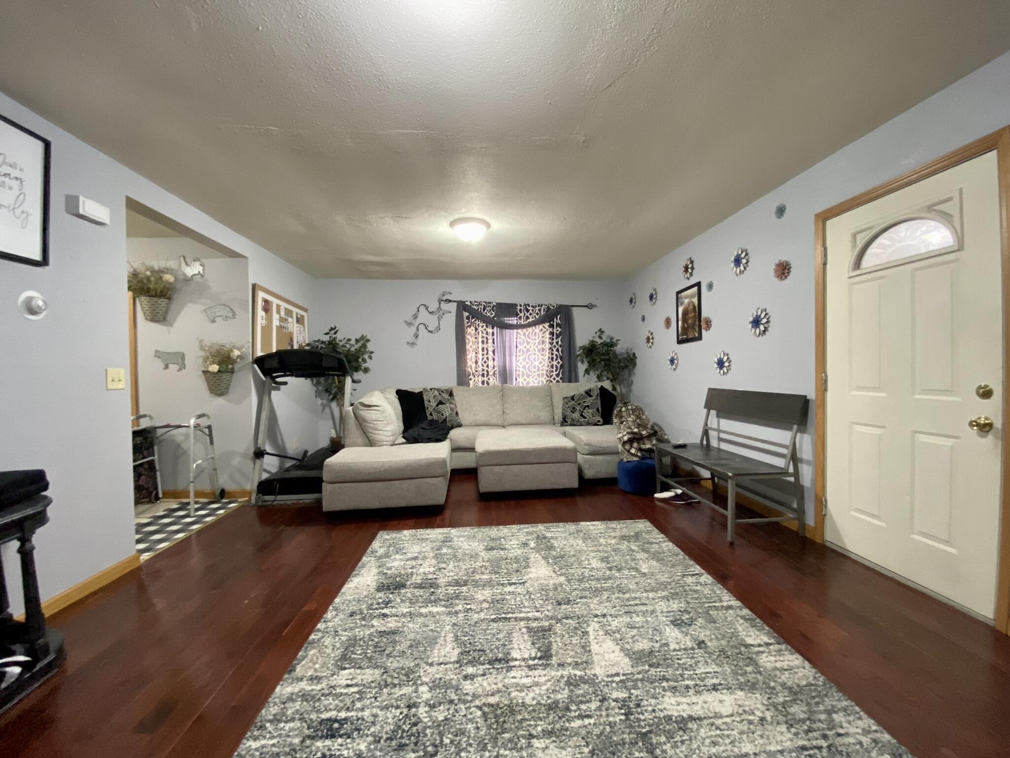 611 N Pleasant Avenue