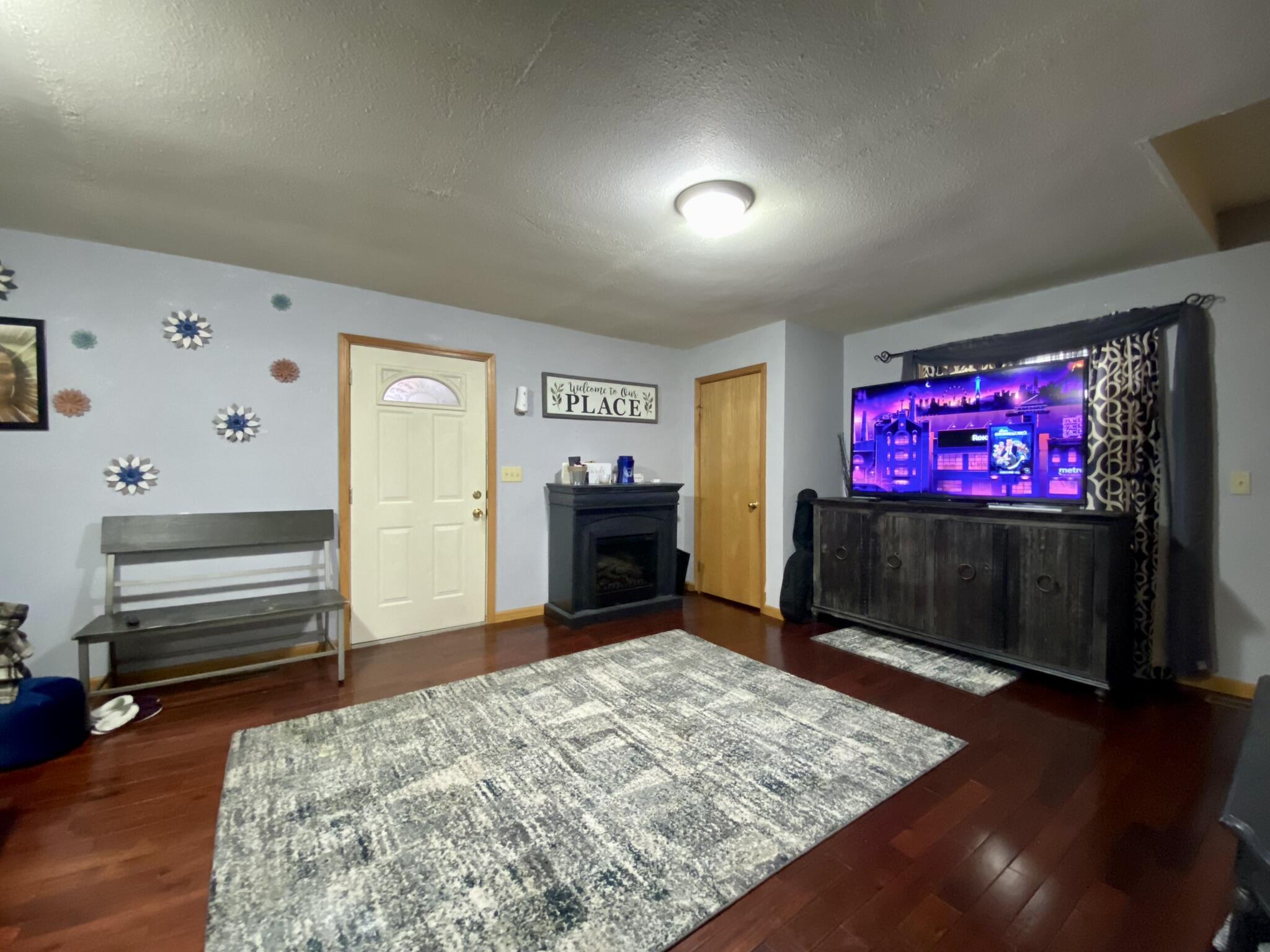 611 N Pleasant Avenue