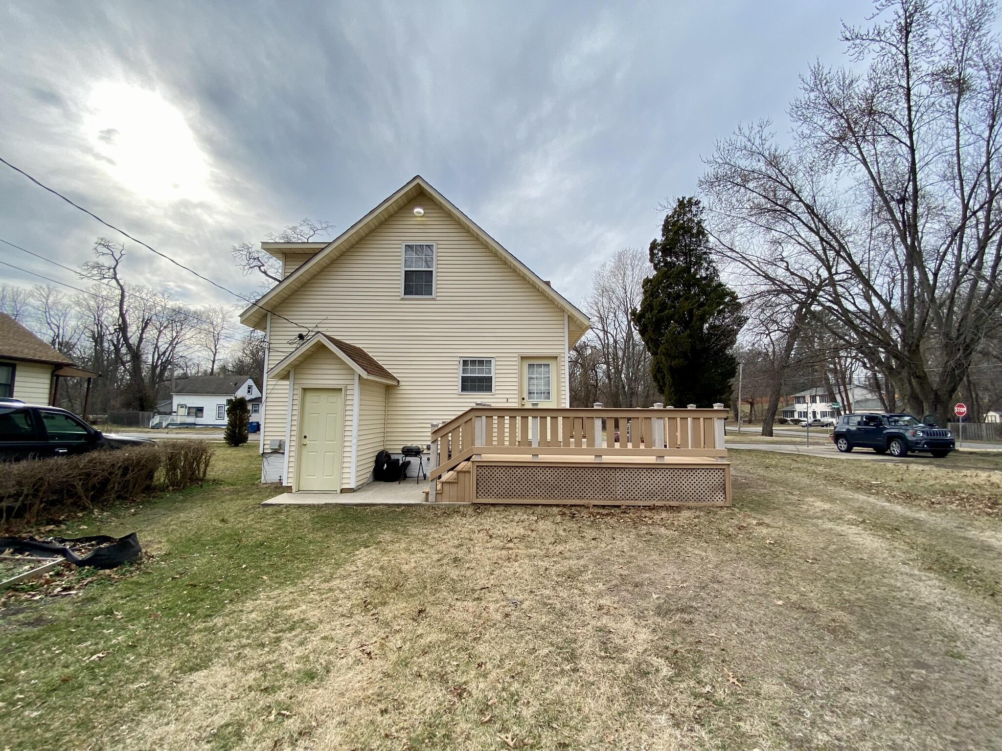 611 N Pleasant Avenue