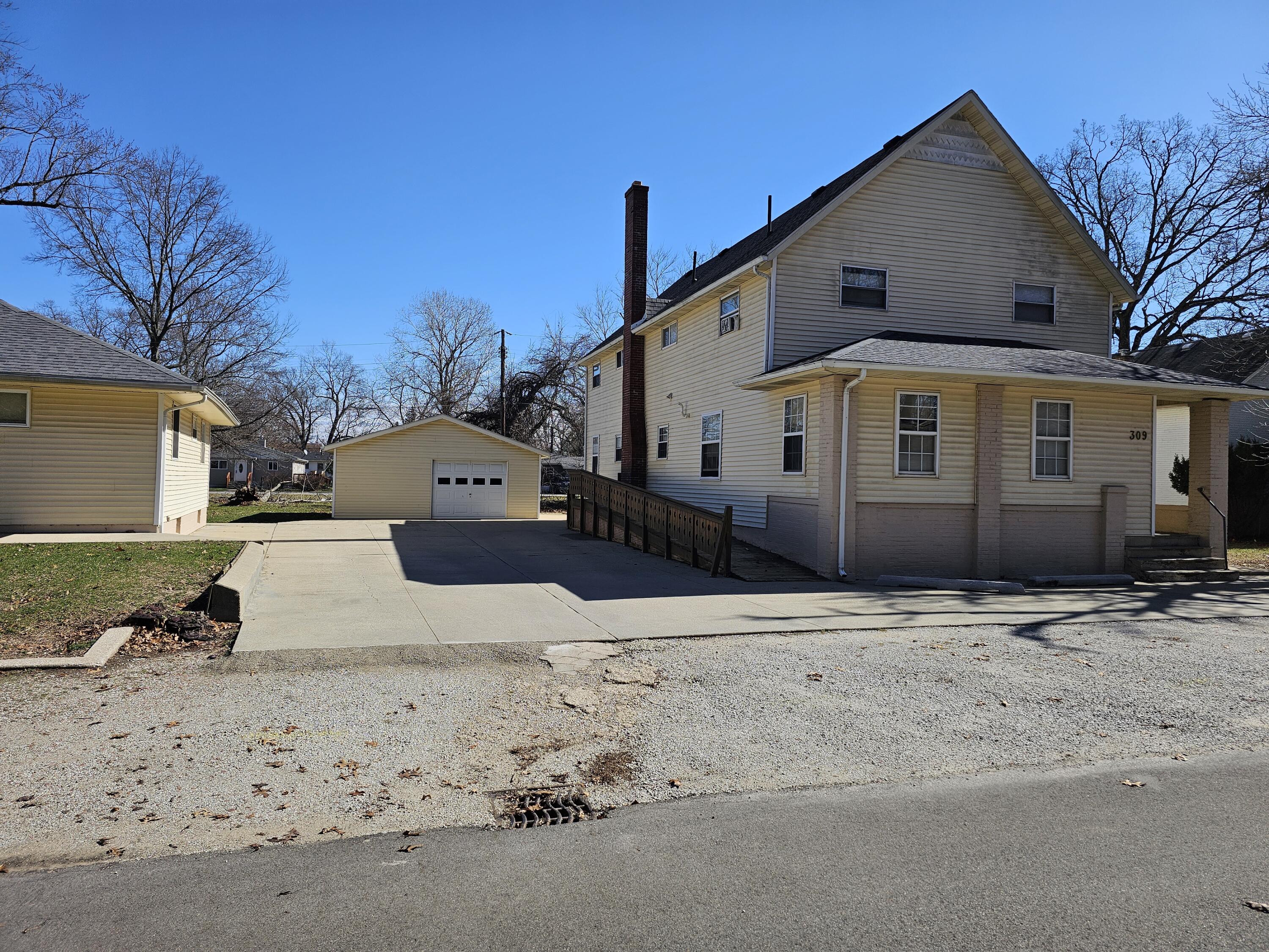 309 Grace Street