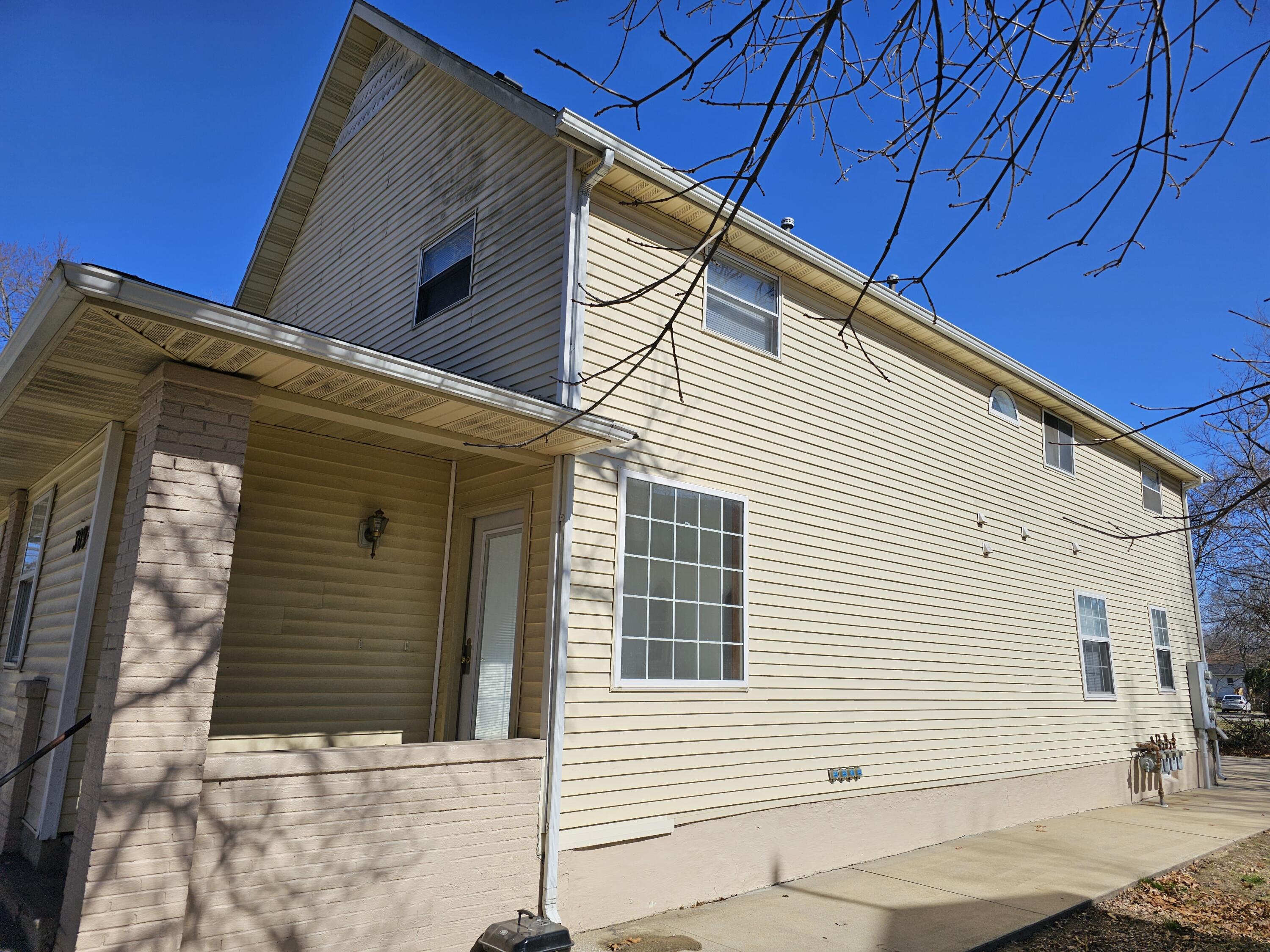 309 Grace Street