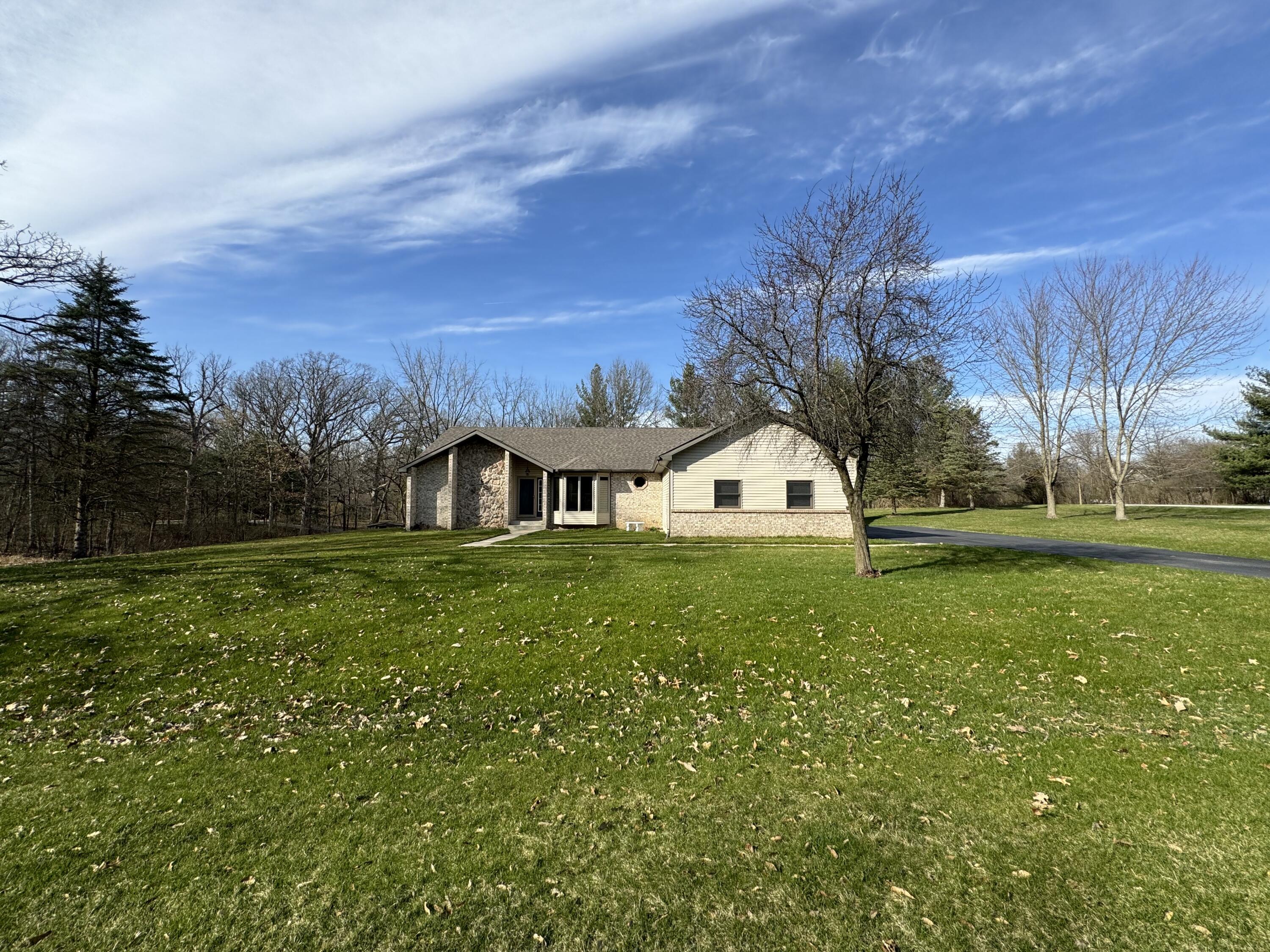 16314 Lakewood Street