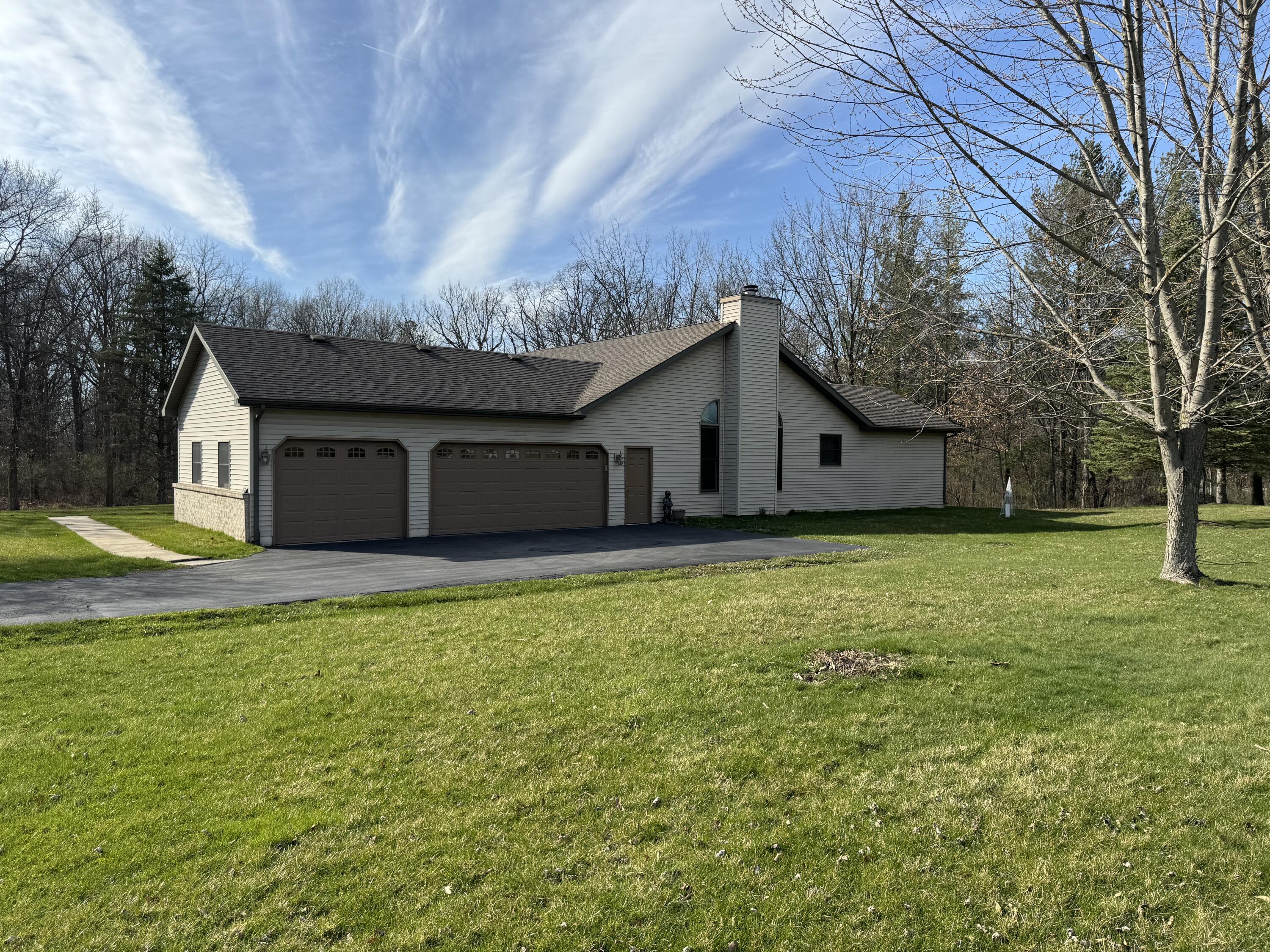 16314 Lakewood Street