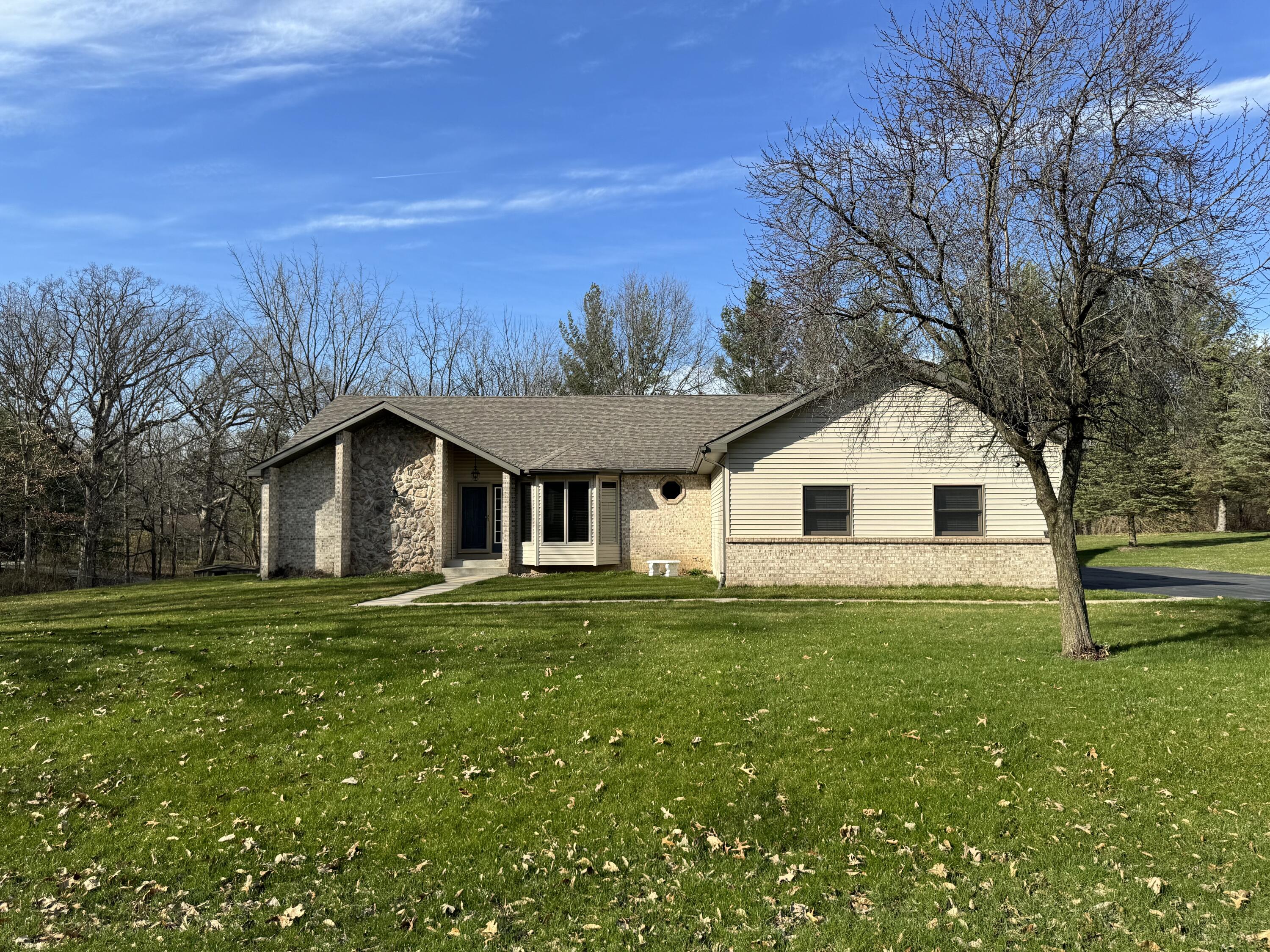 16314 Lakewood Street