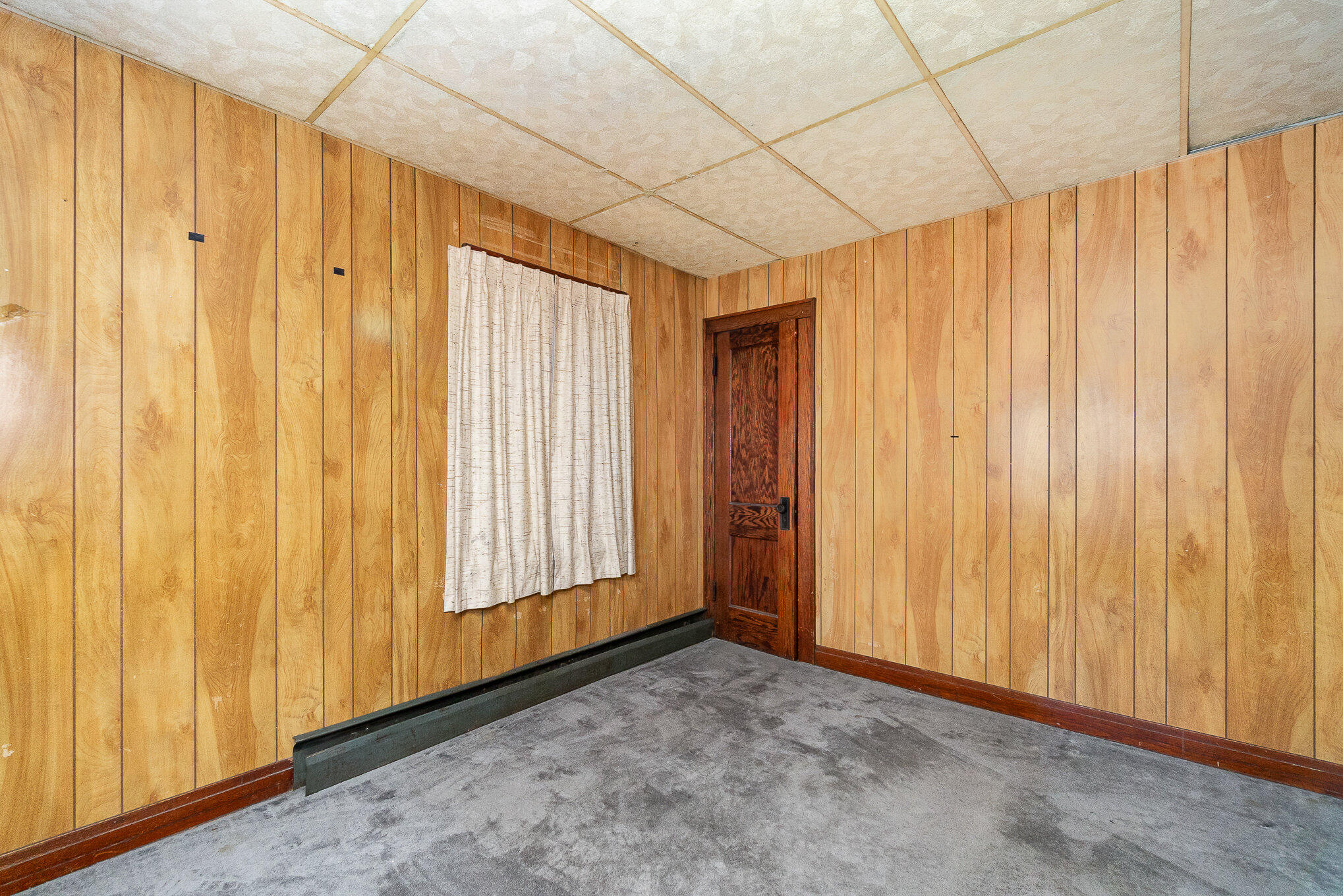 3924 Hemlock Street