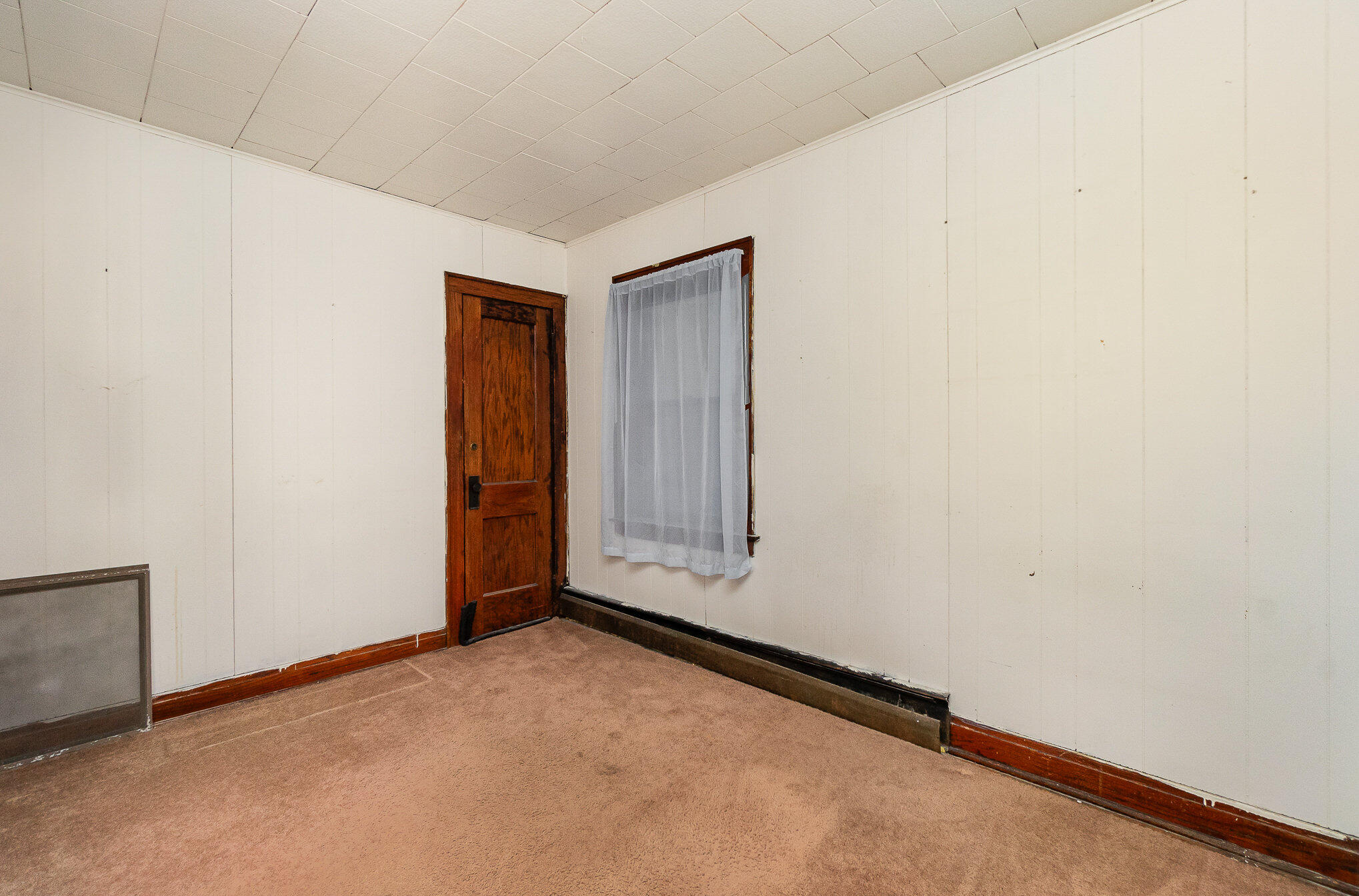 3924 Hemlock Street