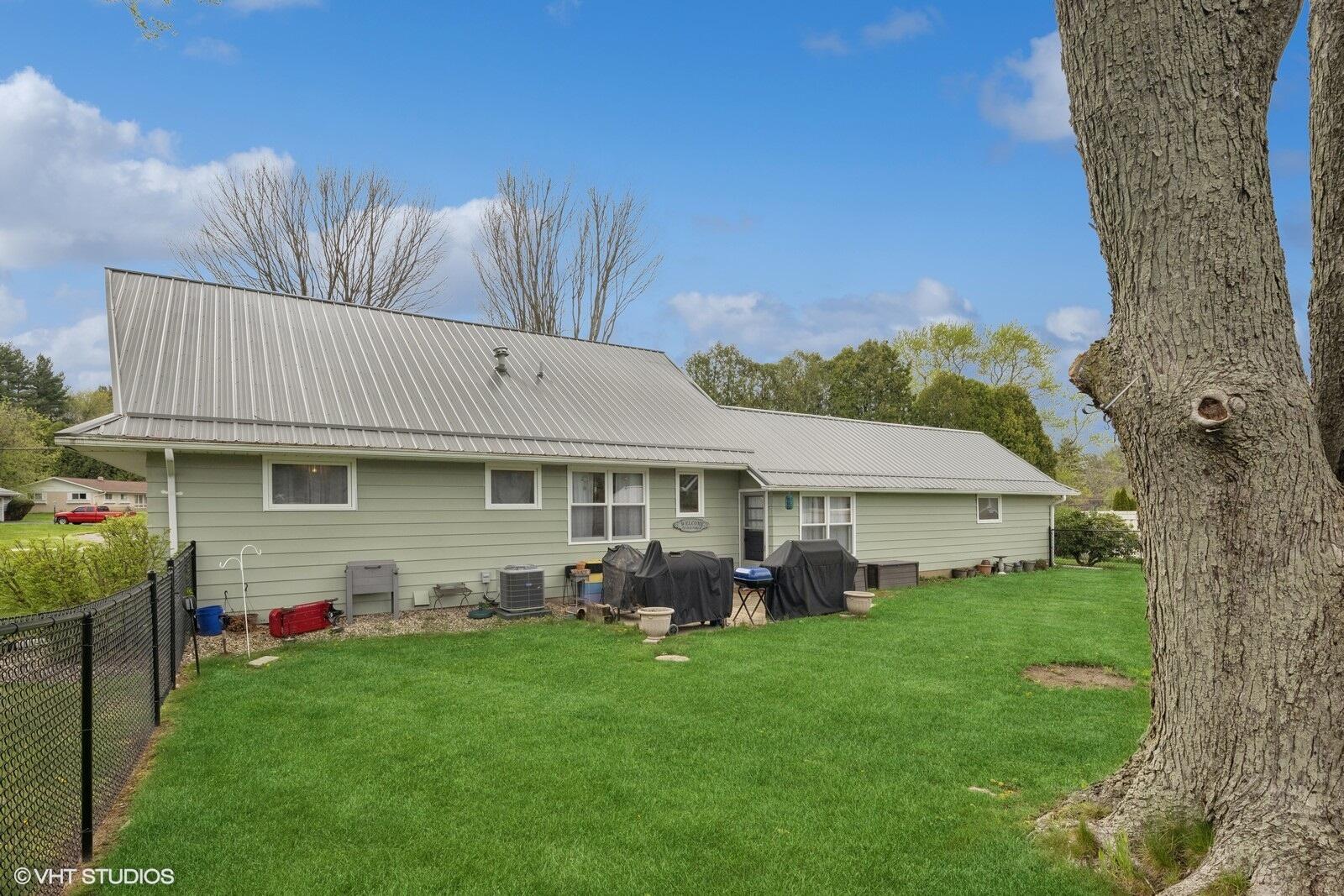 3288 W Small Court