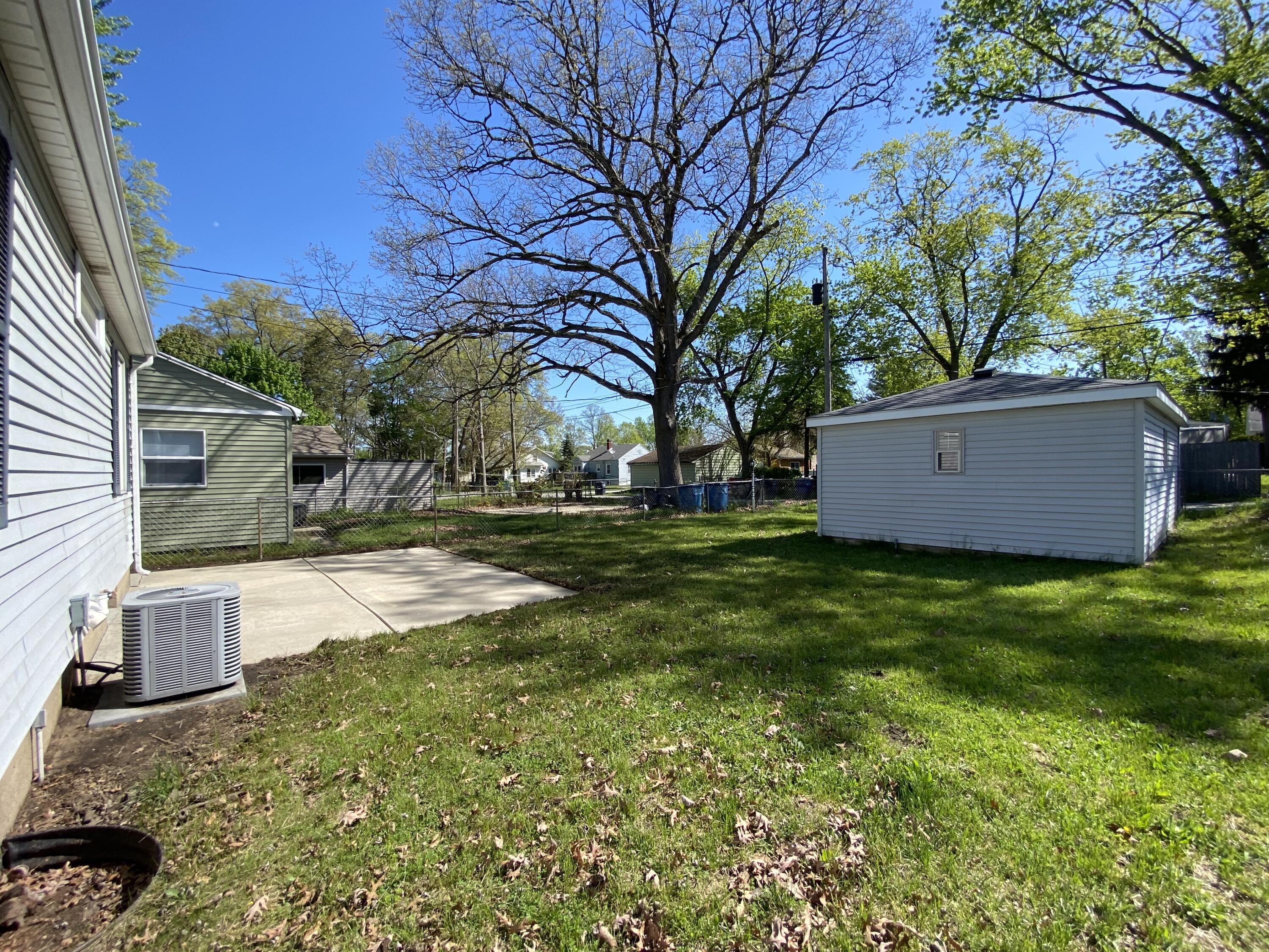 233 Ridgeland Avenue