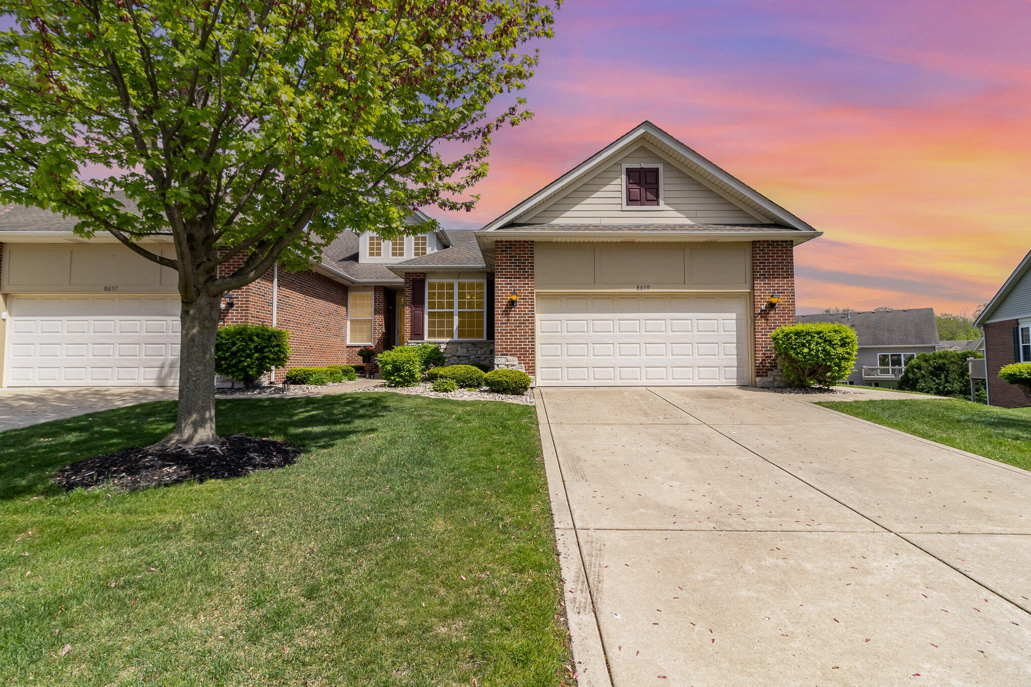 8659 Lake Hills Drive