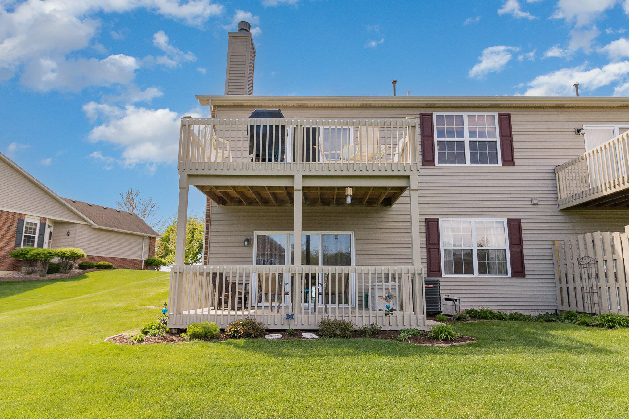 8659 Lake Hills Drive
