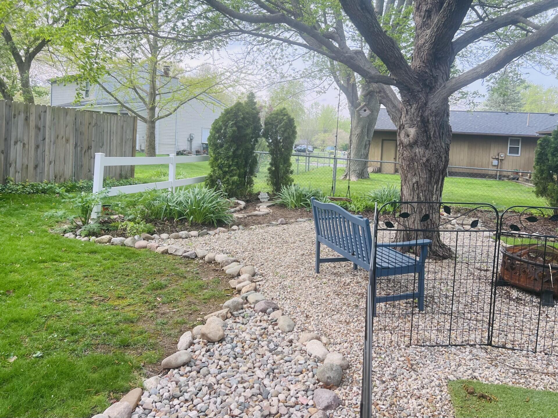 805 Bullseye Lake Road