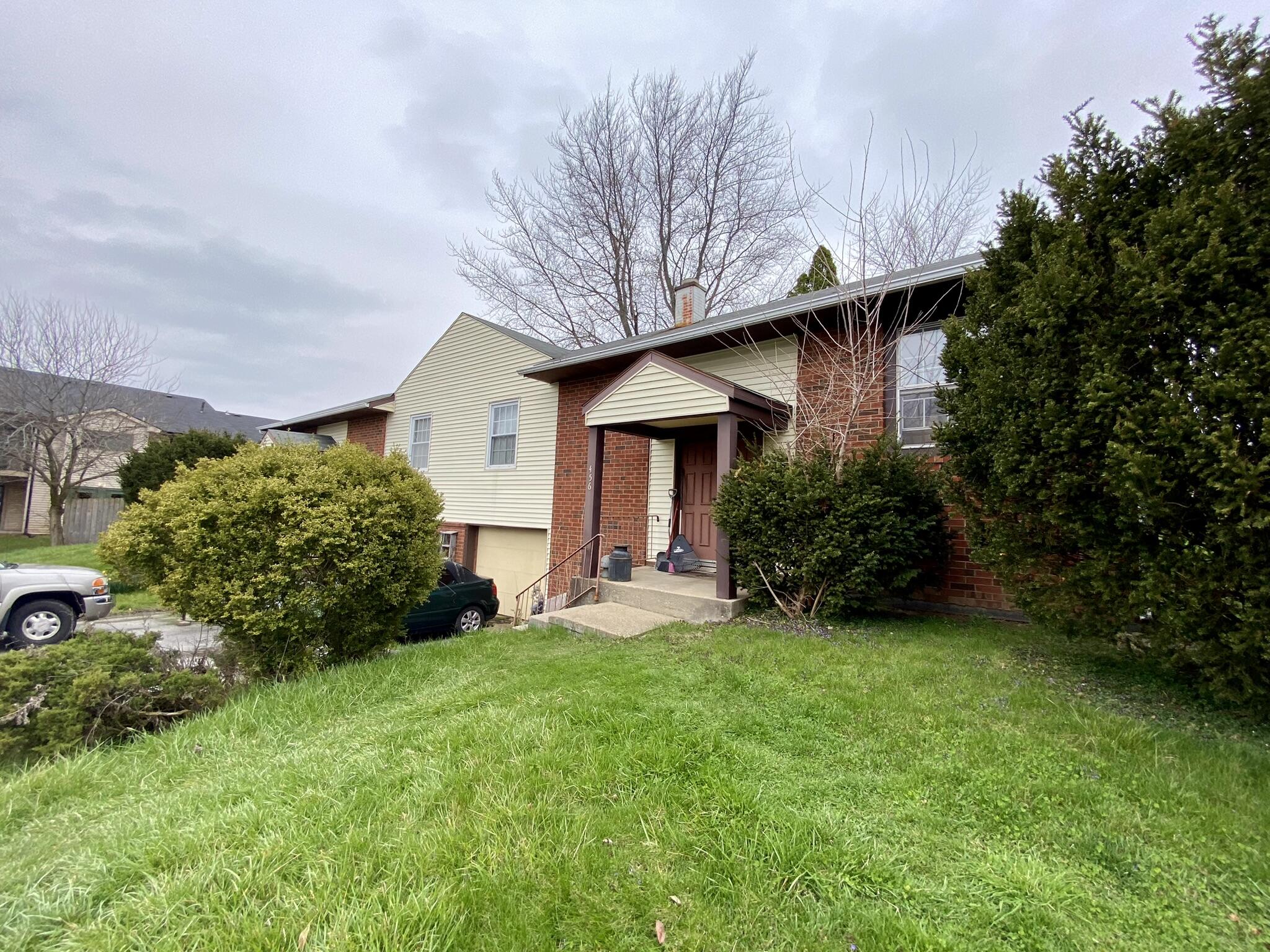 456-458 Fairway Drive