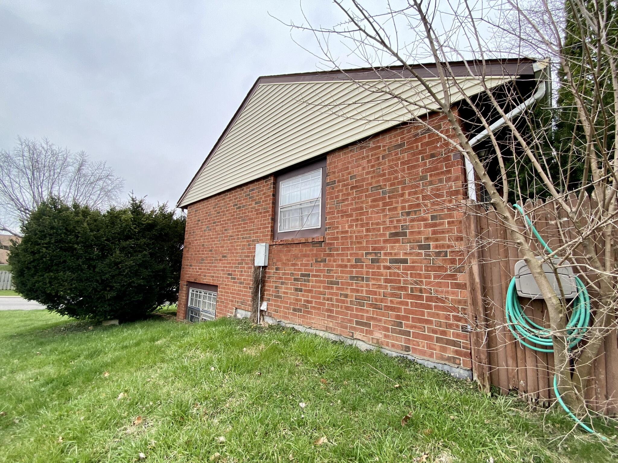 456-458 Fairway Drive