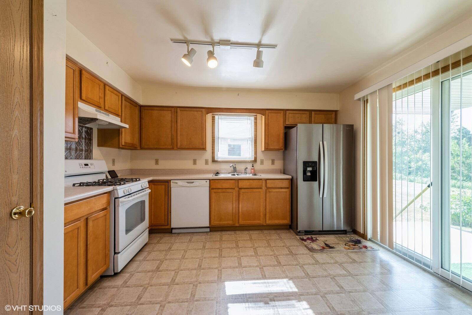 748 W 86th Lane