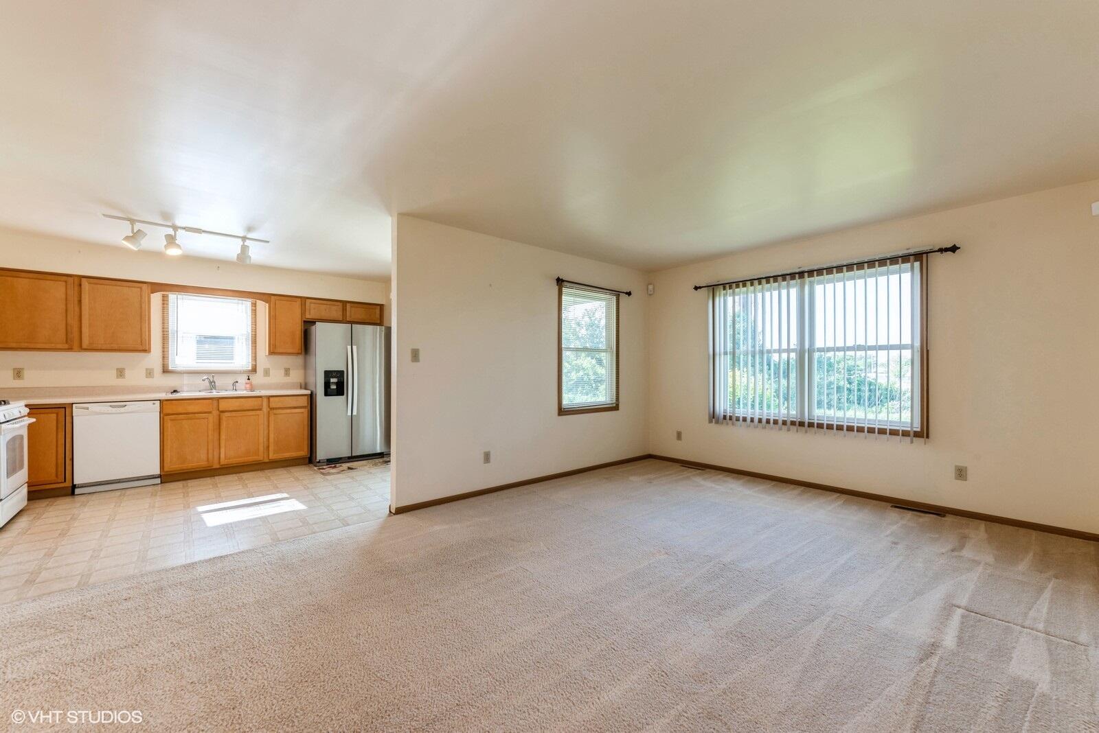 748 W 86th Lane