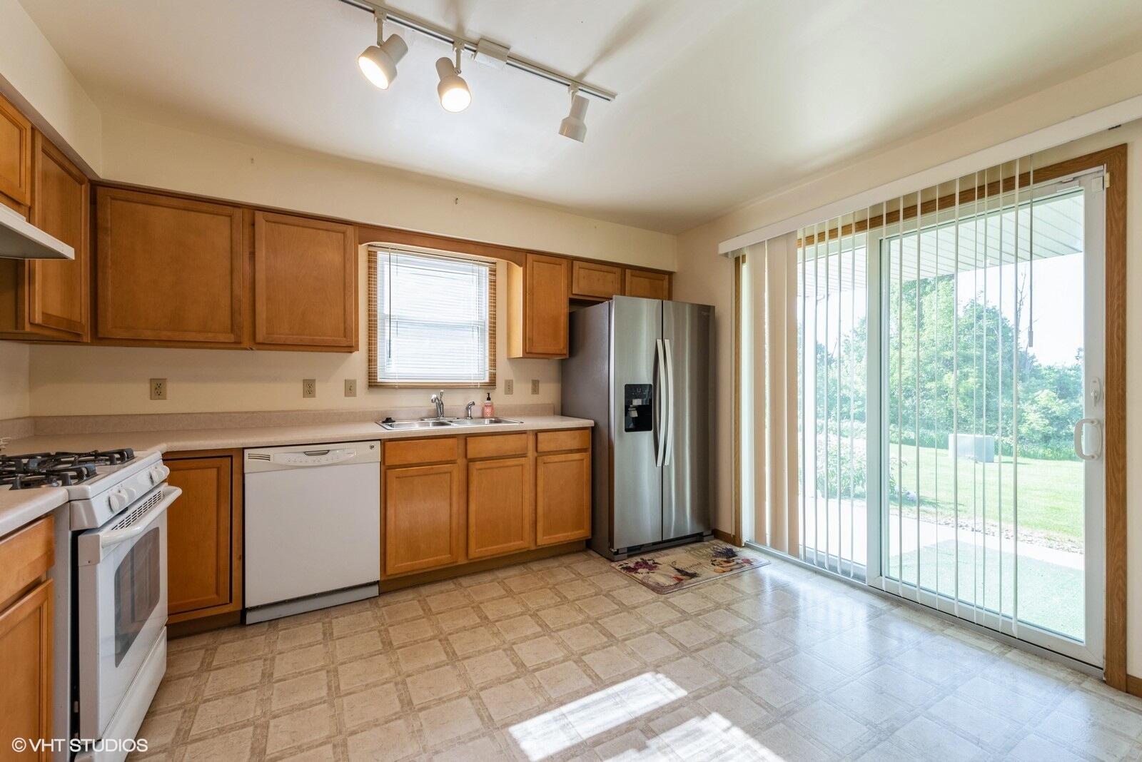 748 W 86th Lane