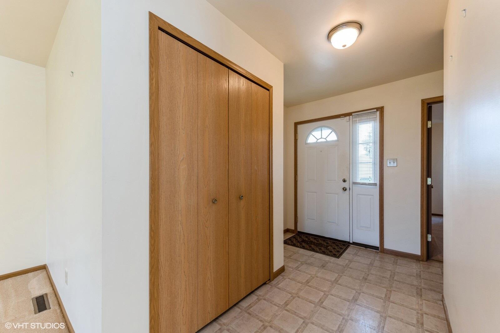 748 W 86th Lane