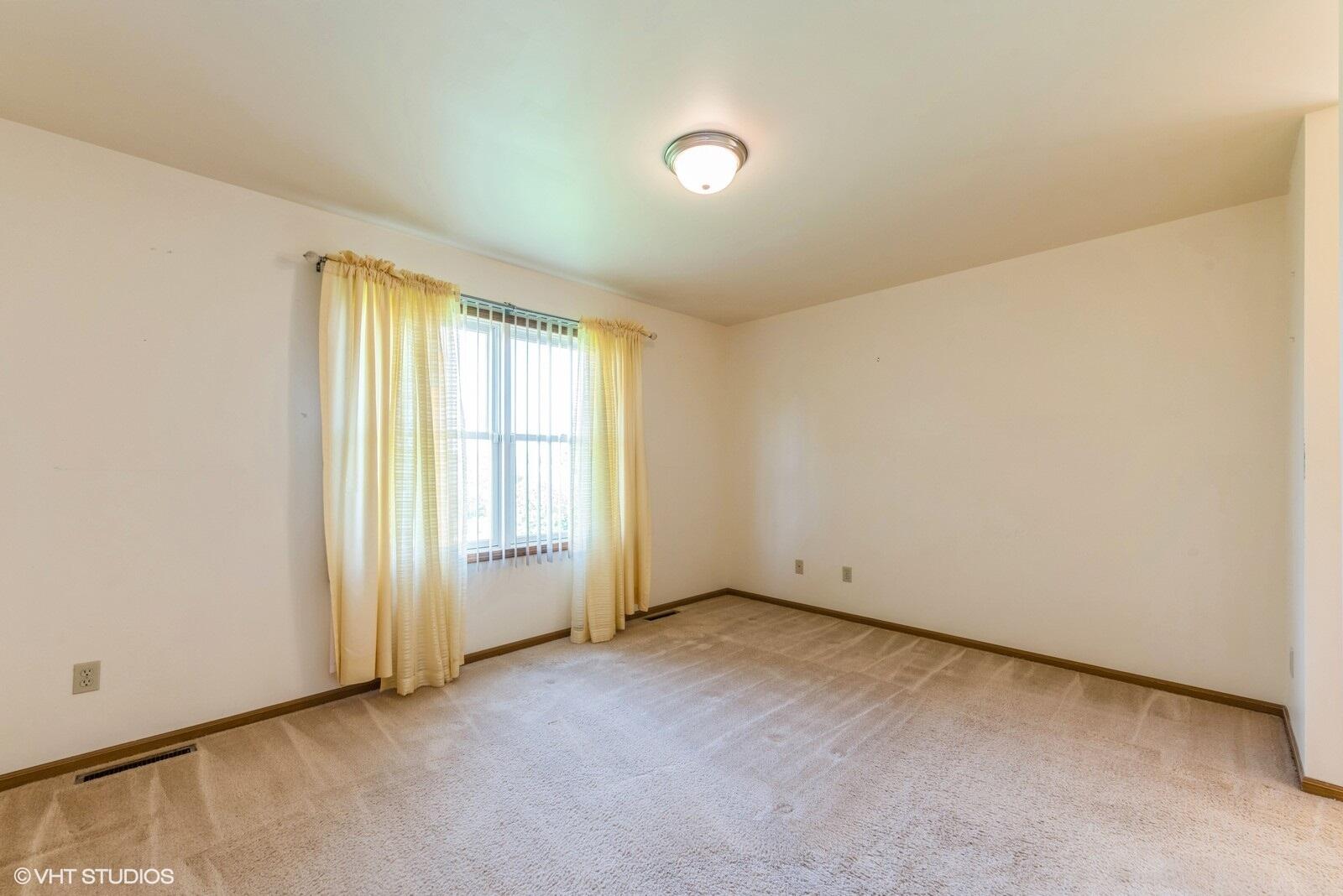 748 W 86th Lane