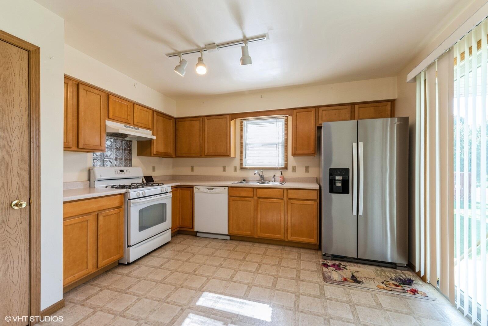 748 W 86th Lane
