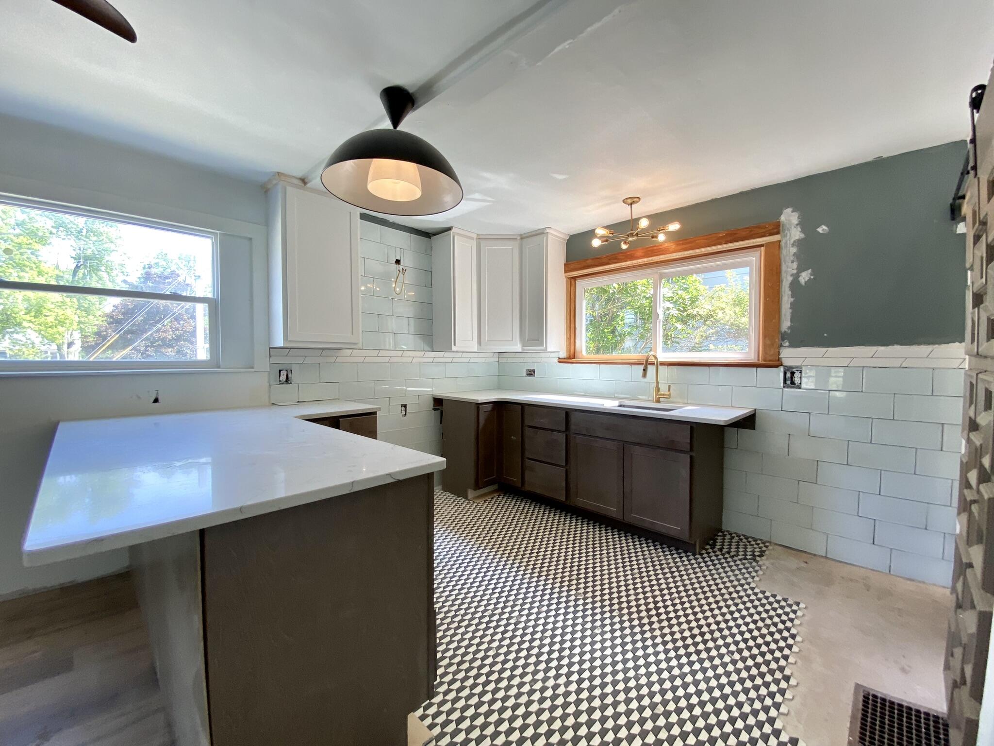 601 E 11th Street