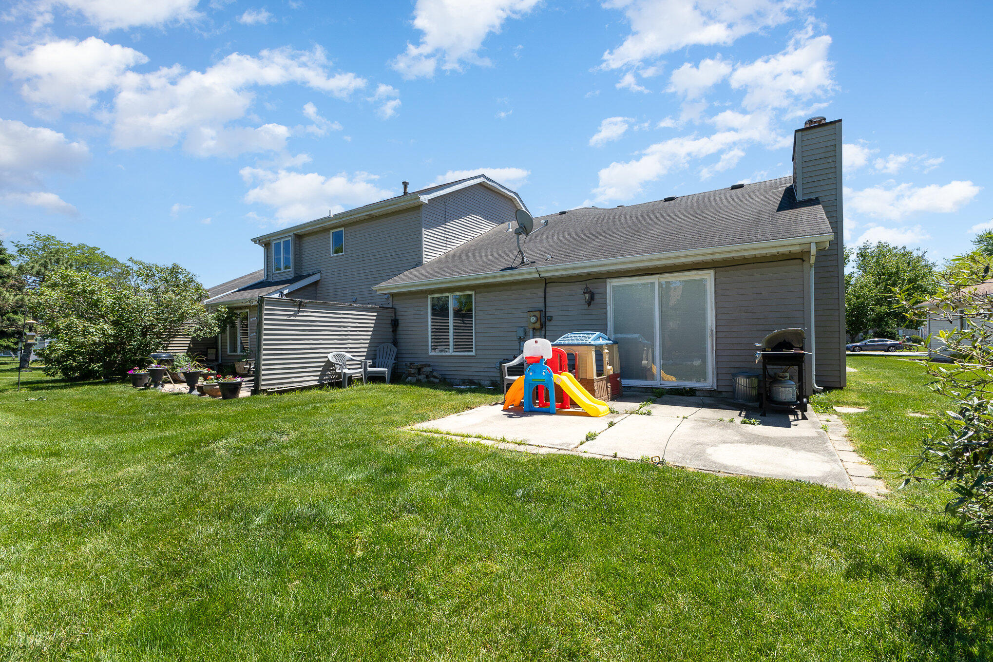 928 Woodhollow Drive