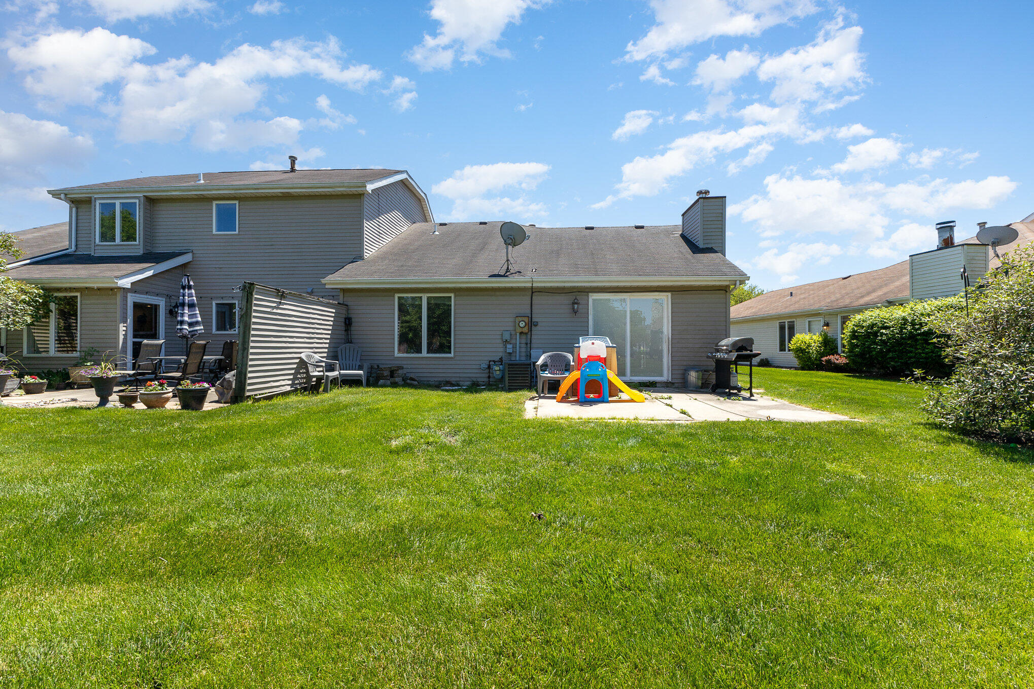 928 Woodhollow Drive