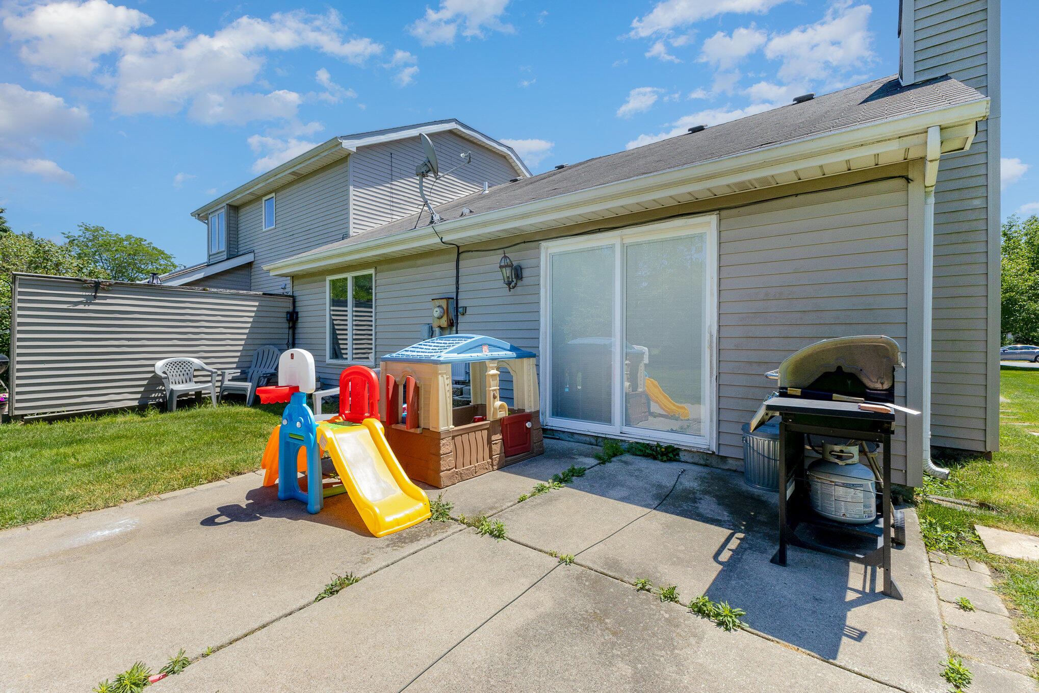 928 Woodhollow Drive