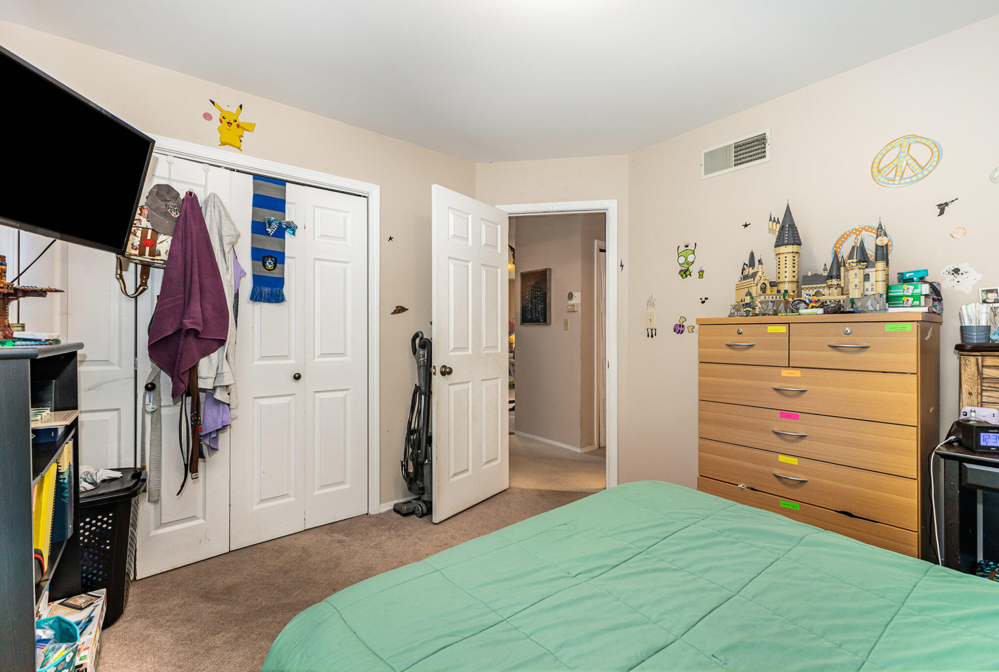 928 Woodhollow Drive