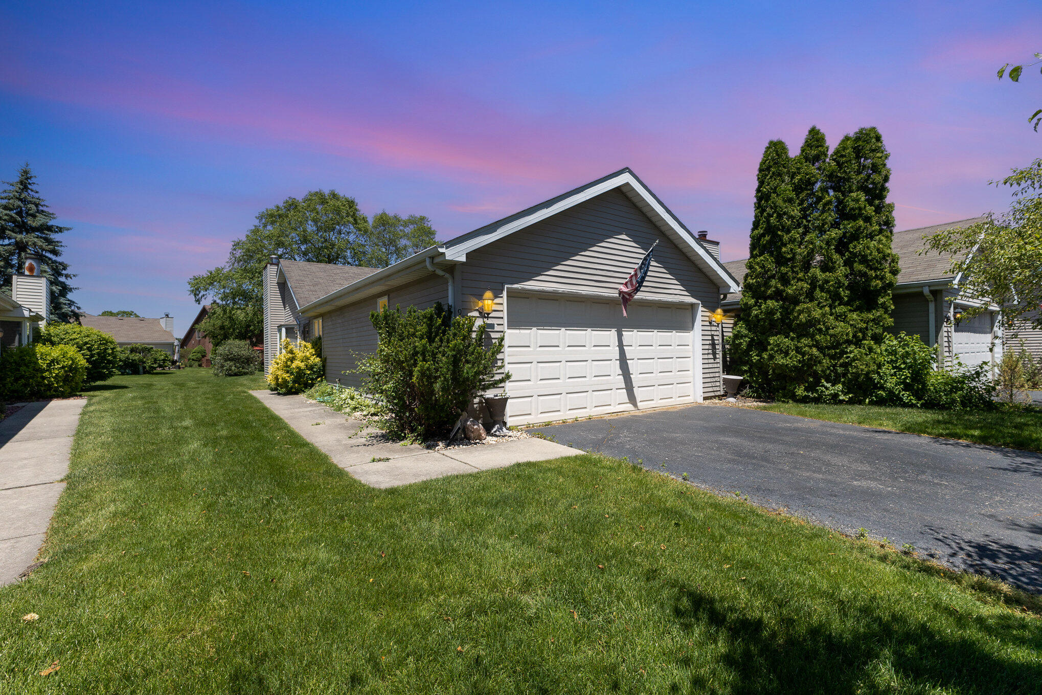 928 Woodhollow Drive