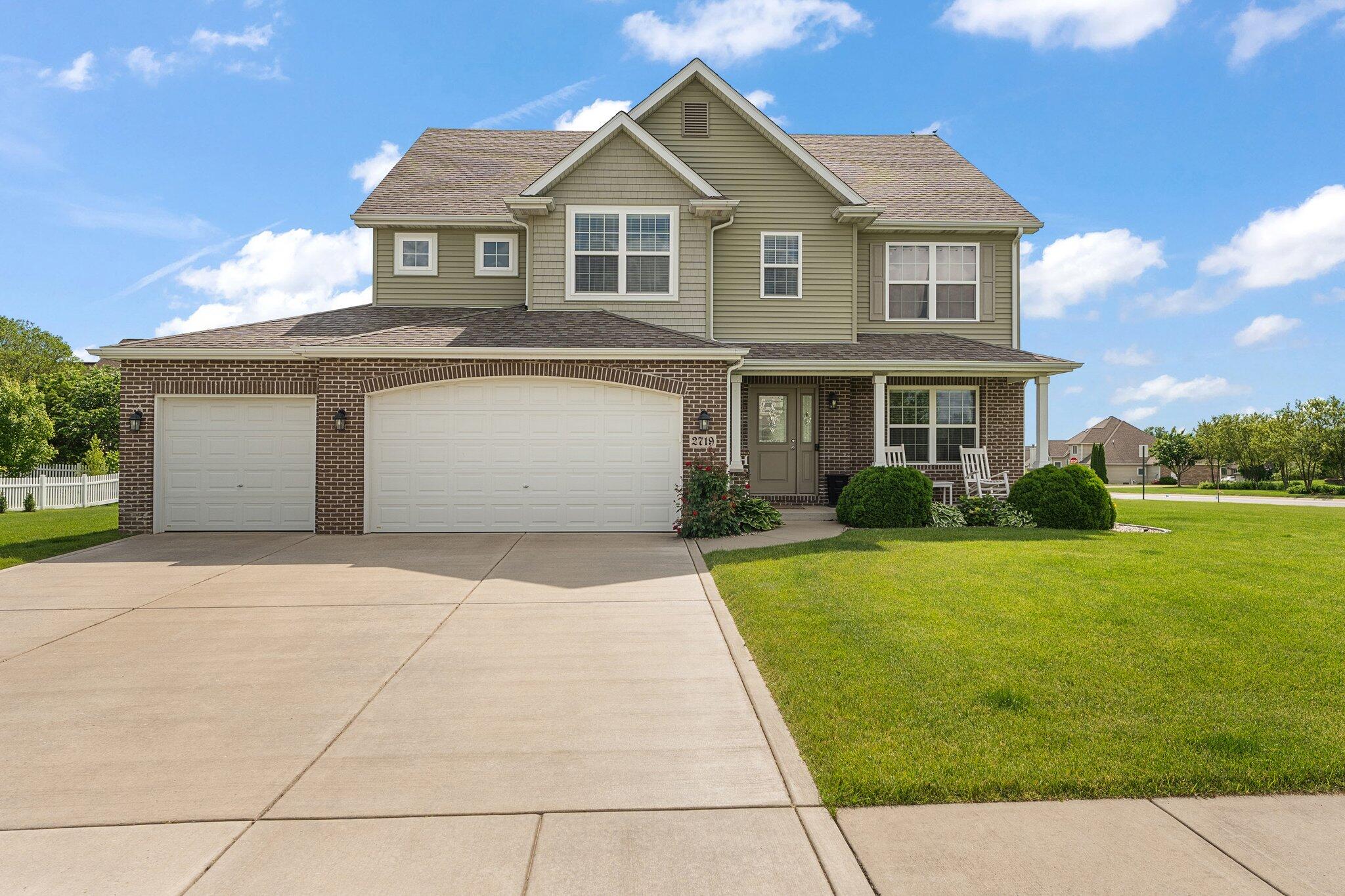 2719 Westwind Drive