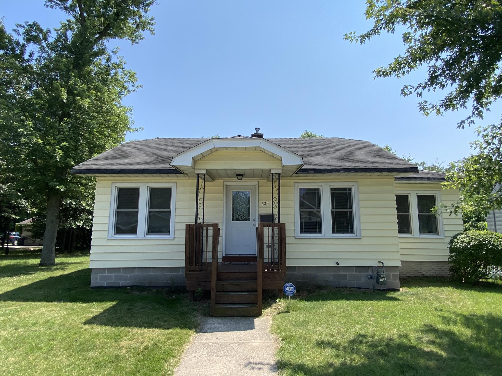 223 Springland Avenue