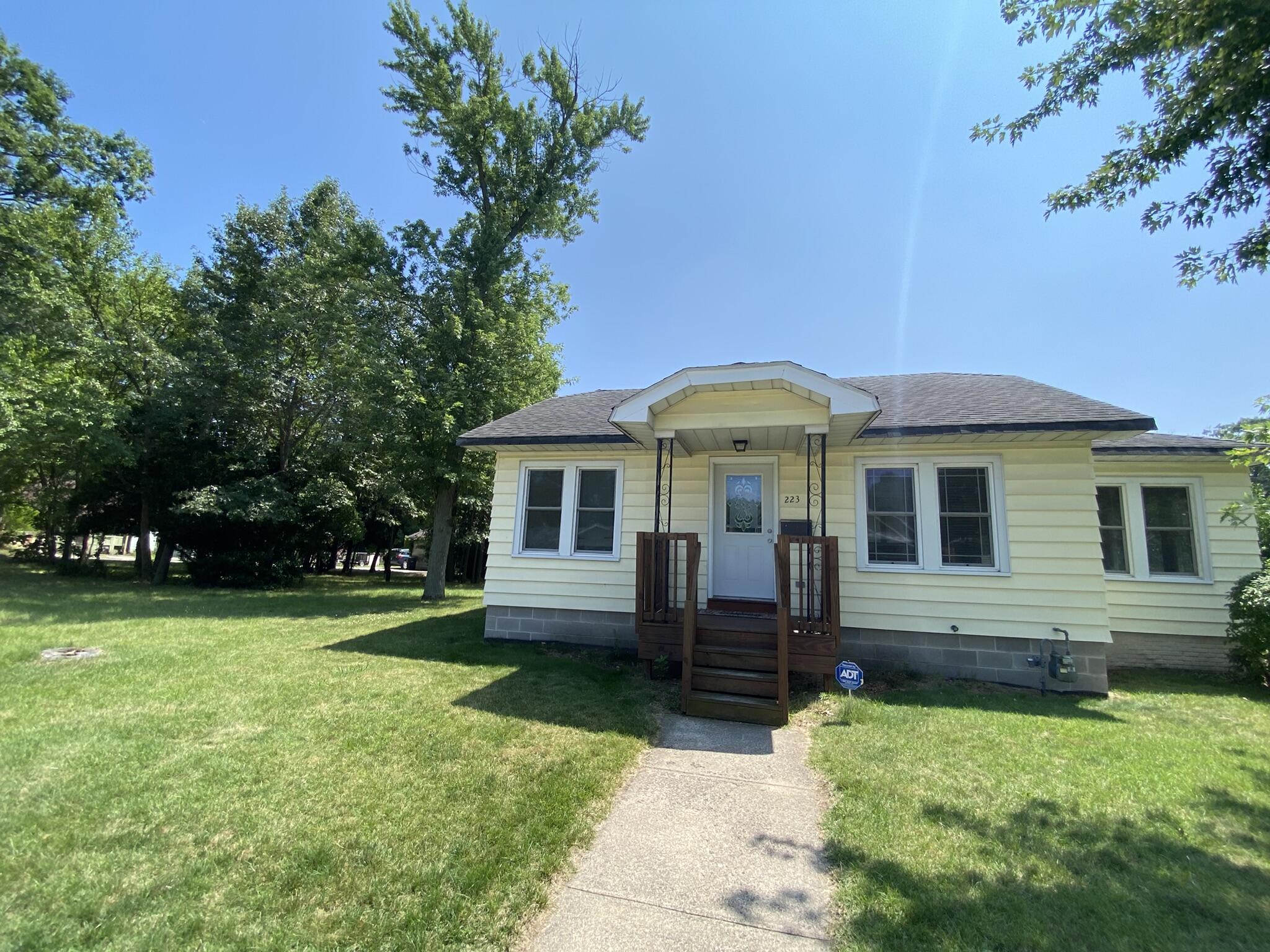 223 Springland Avenue