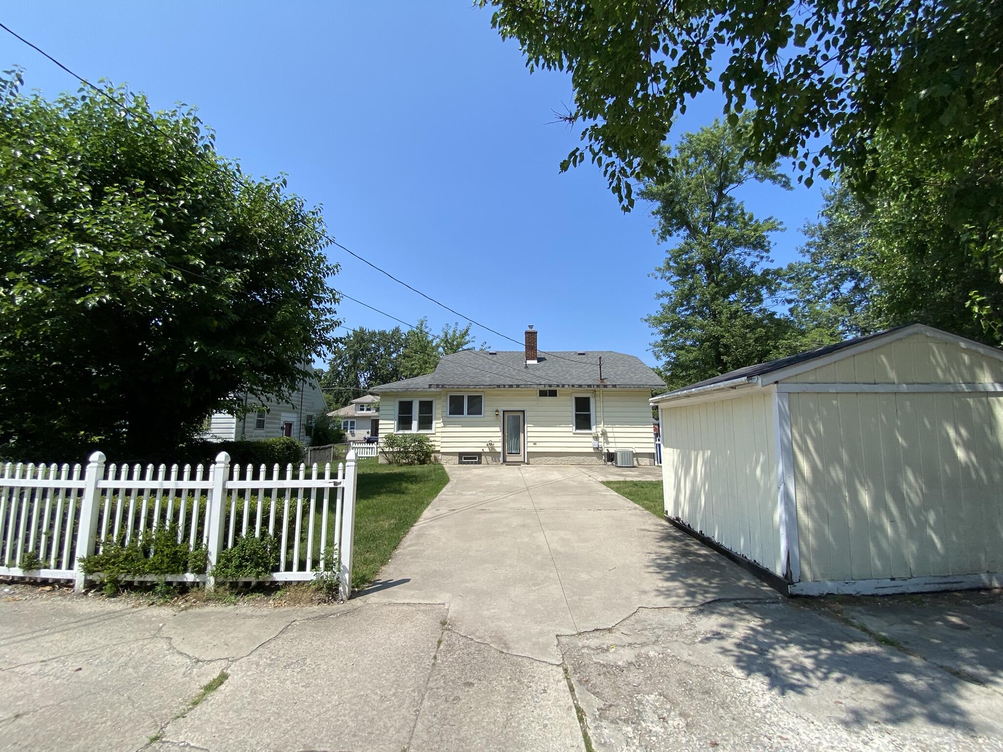 223 Springland Avenue