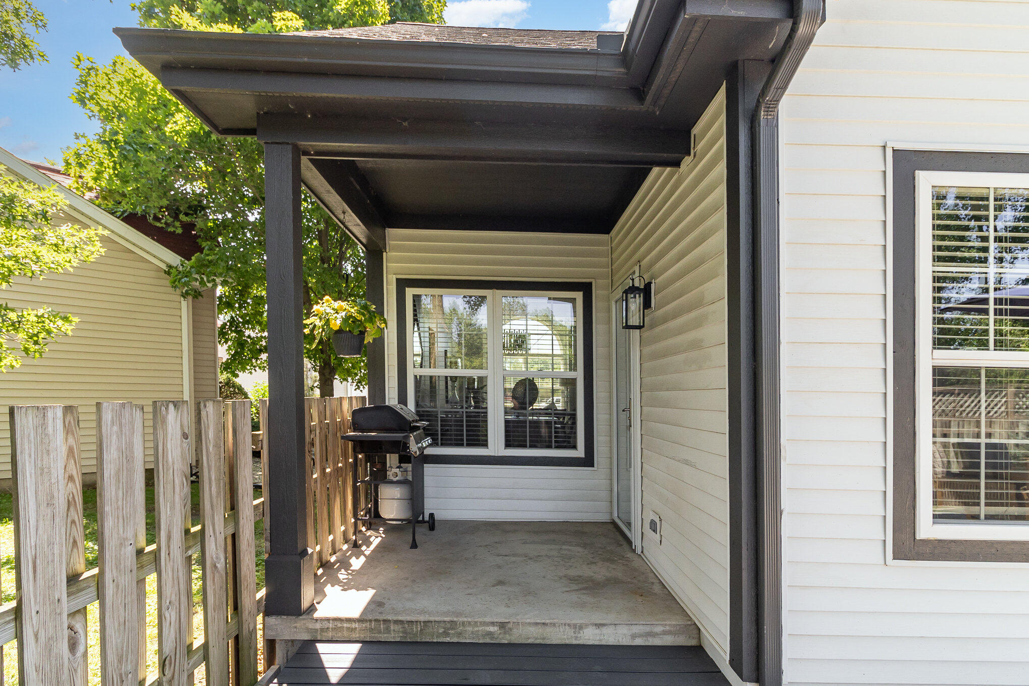 1063 Vanderburgh Street