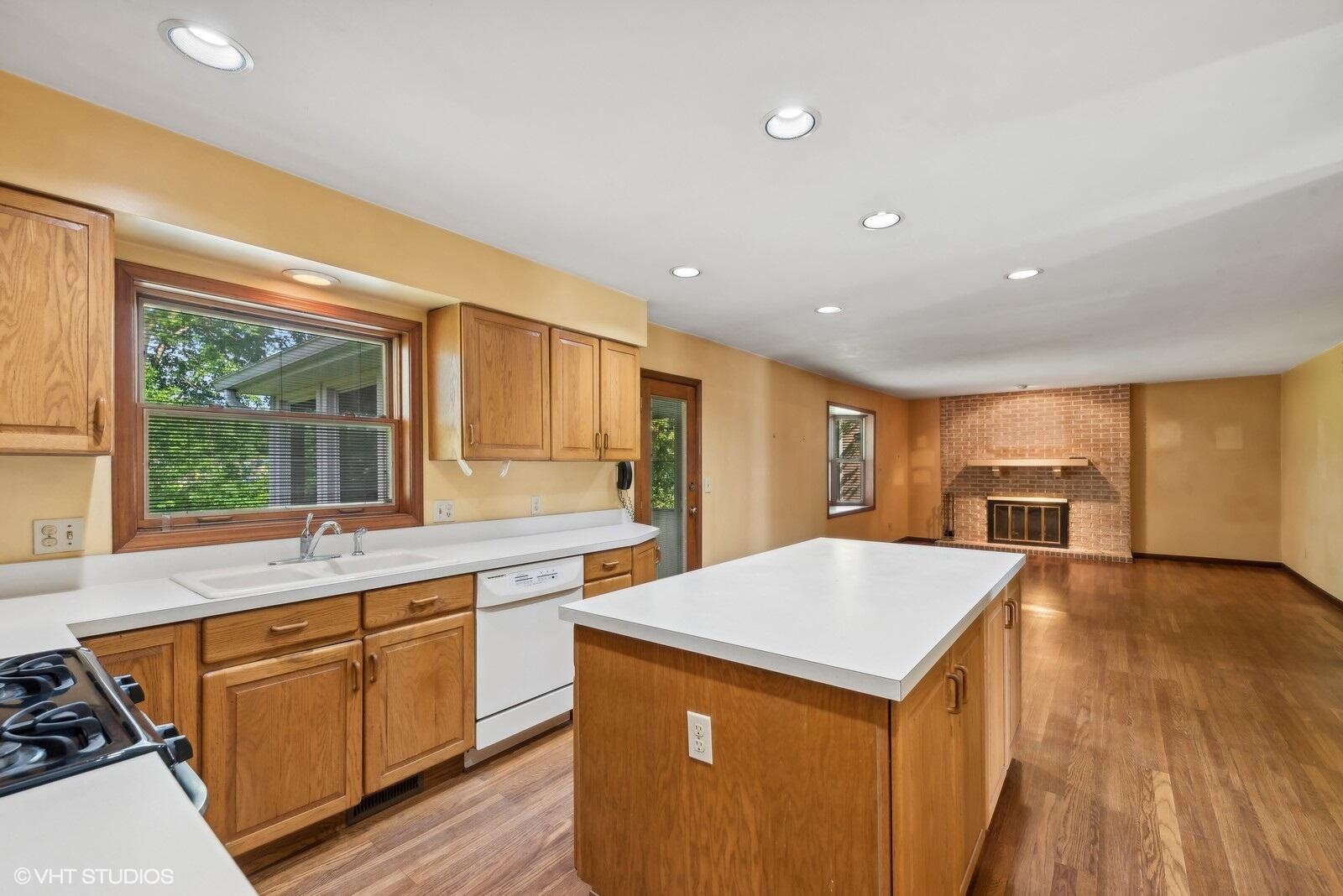 3701 Oakgrove Drive