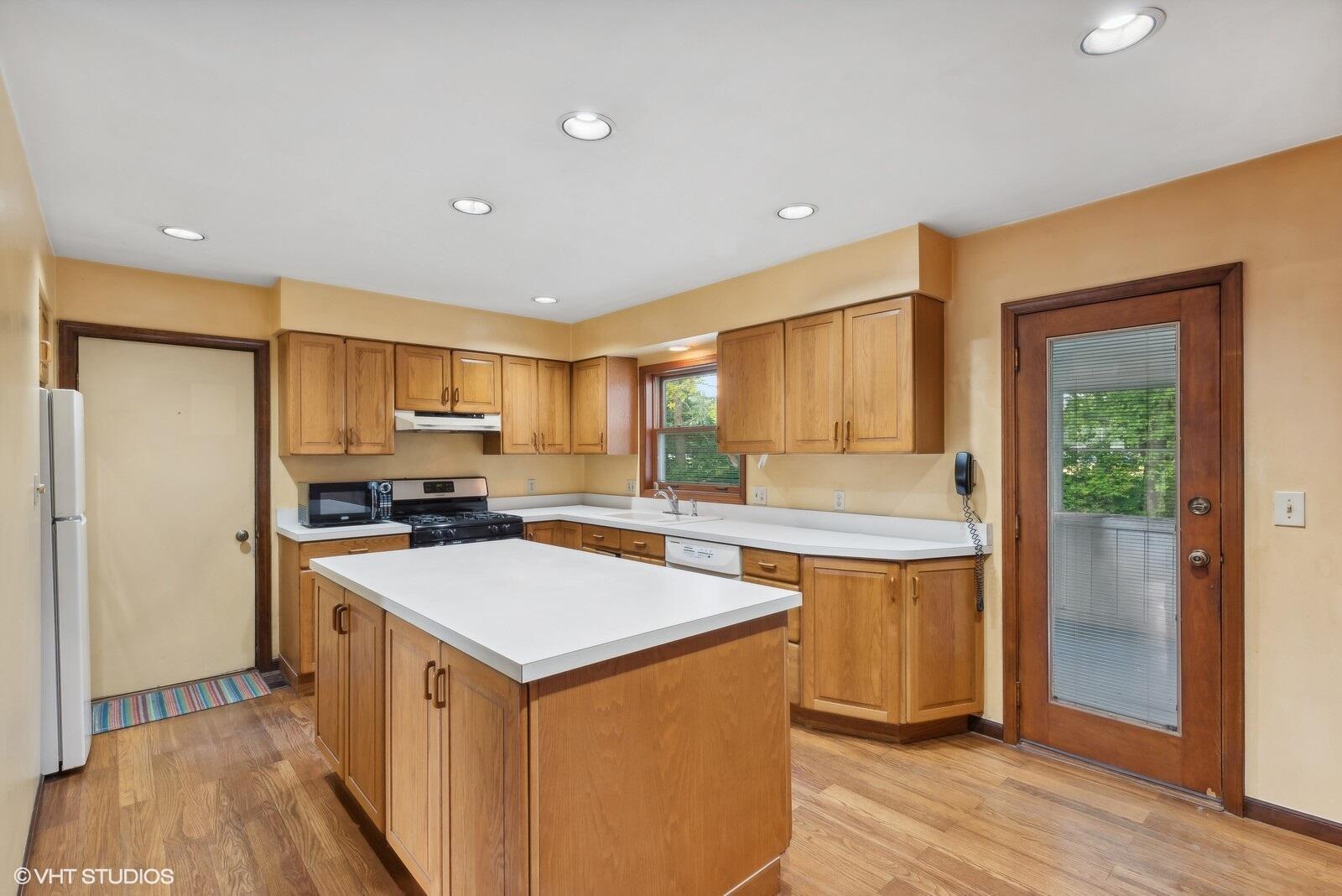 3701 Oakgrove Drive