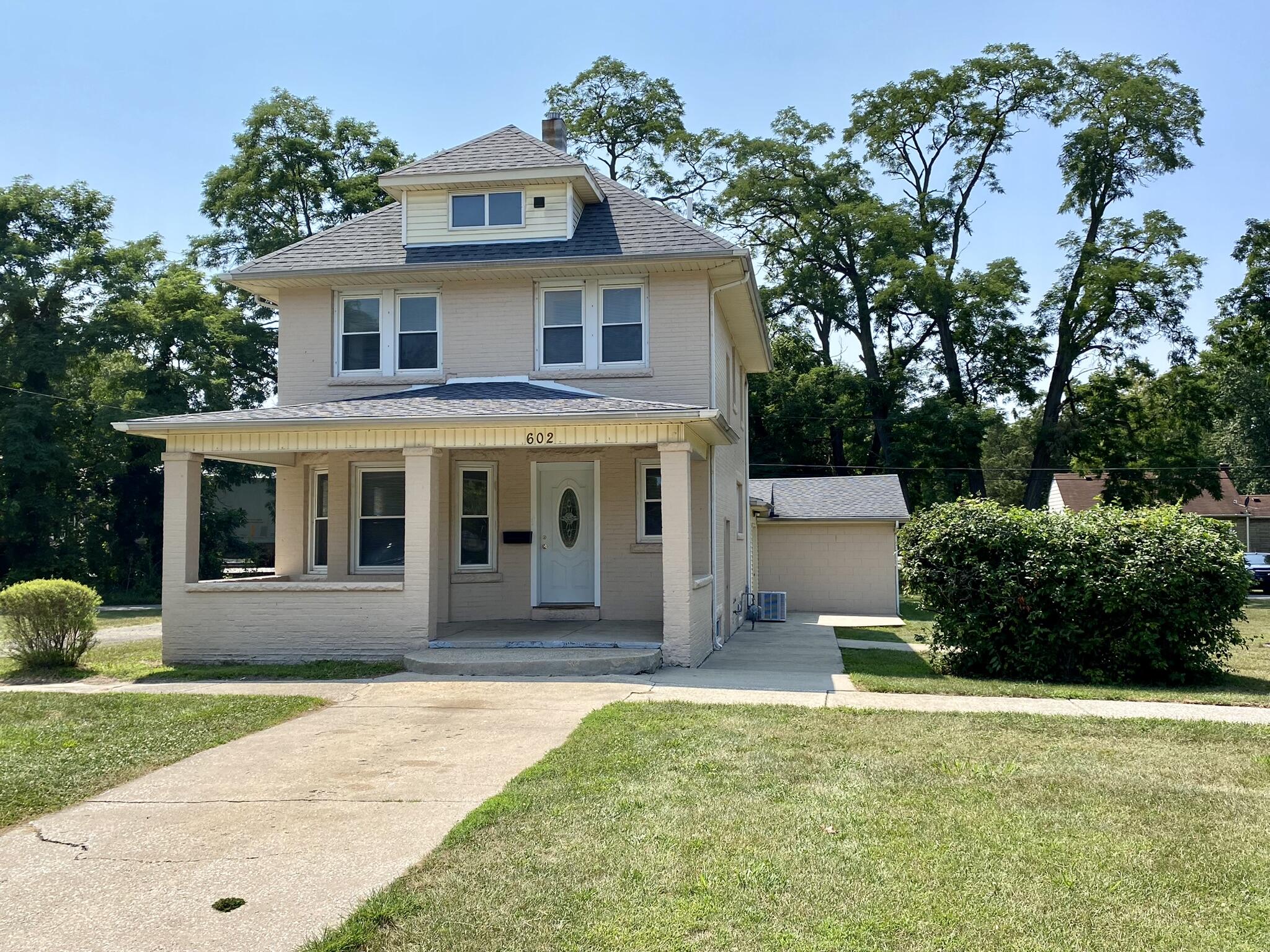 602 Ridgeland Avenue