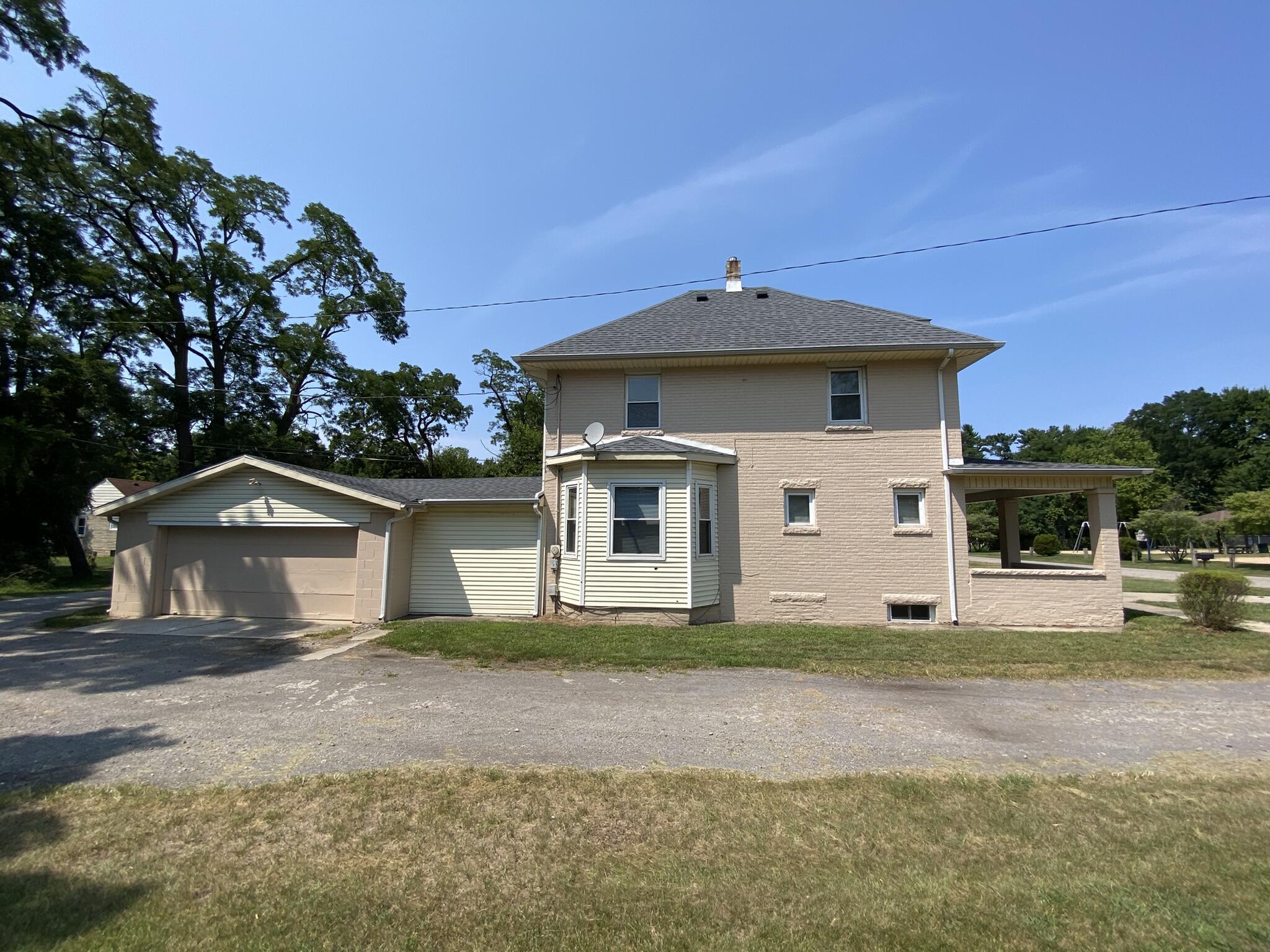 602 Ridgeland Avenue