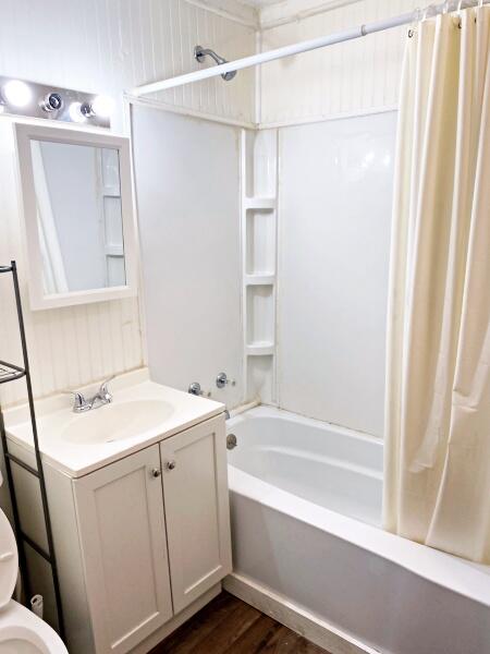 532 W 18th Street
