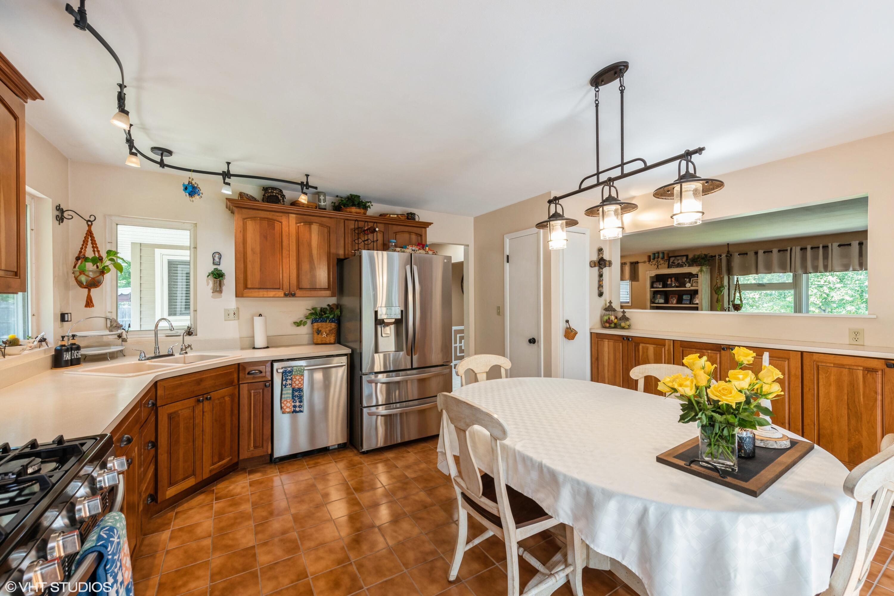 400 N Mineral Springs Road